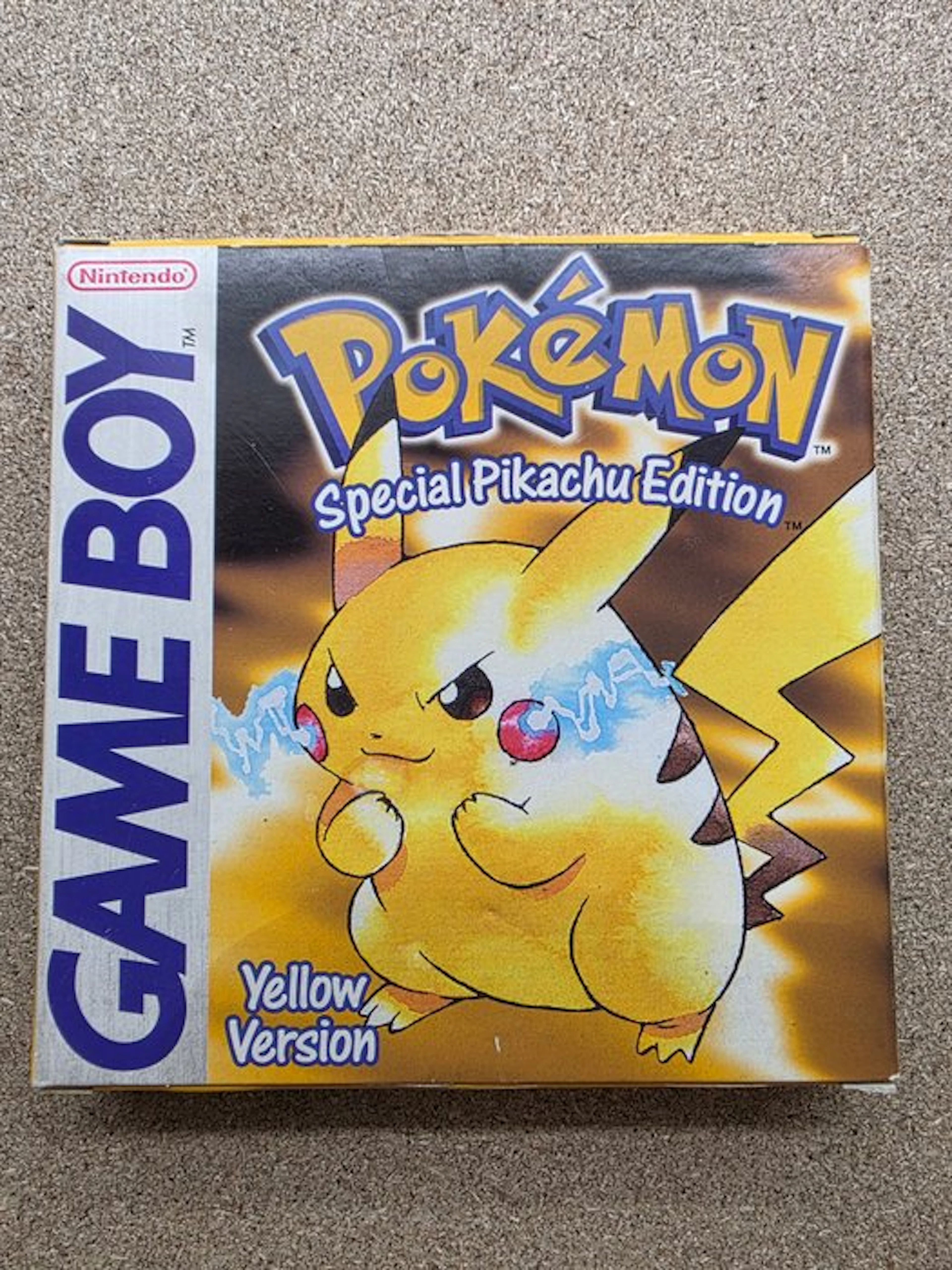 Nintendo - Gameboy Classic - Extremely Rare - Pokemon...