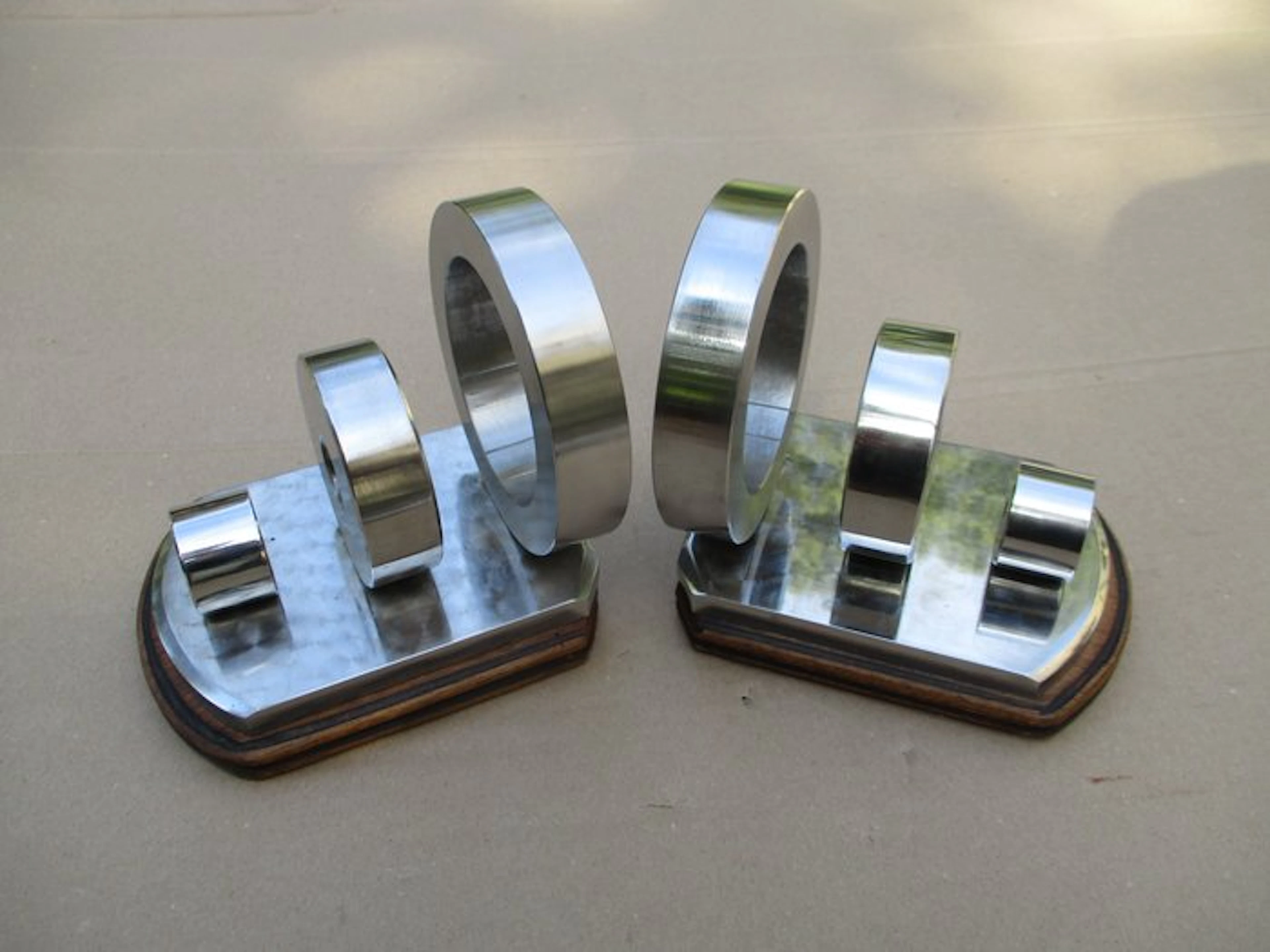 Bookends (2) - Art Deco. Masterpiece. Modernist chromed bronze. Circa 1940