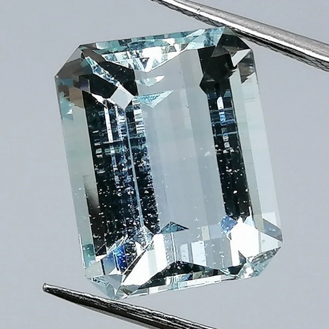 Aquamarine - 7.65 ct - Instituto Gemólogico Español (IGE) - No Treatments