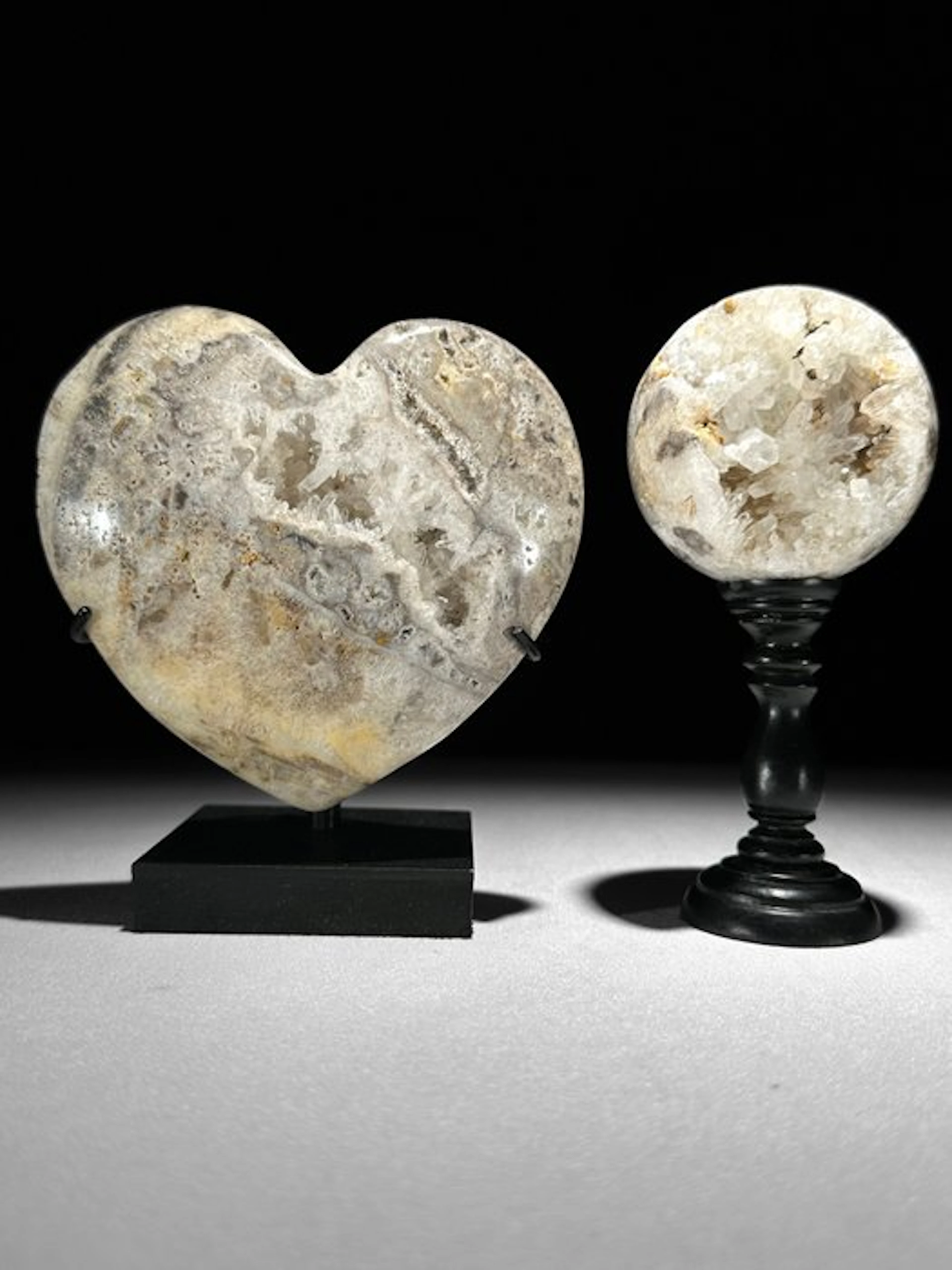 NO RESERVE PRICE - Wonderful Pair of Quartz Crystal...