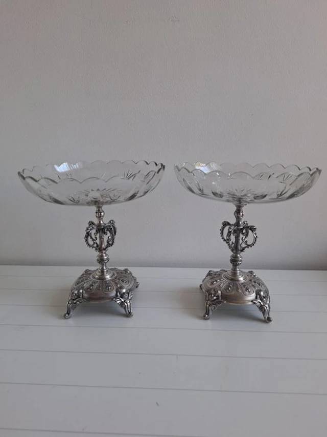 Orivit, WMF / Geislingen - Centrepiece (2) - Identical crystal bowls