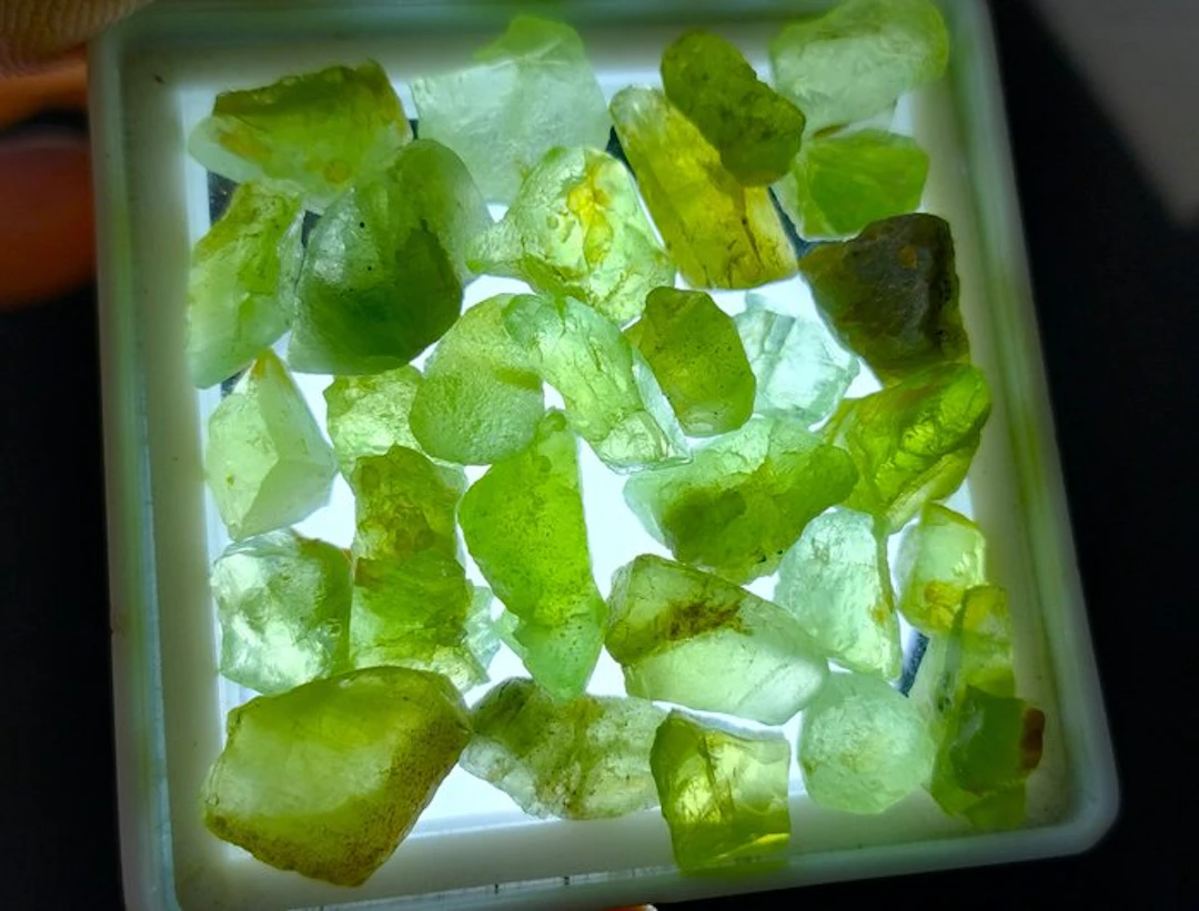 100 cts - Natural Untreated Peridot Rough- 20 g