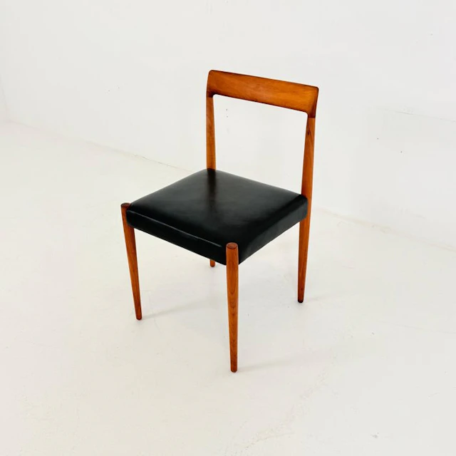 Chair - Teak - vintage chair
