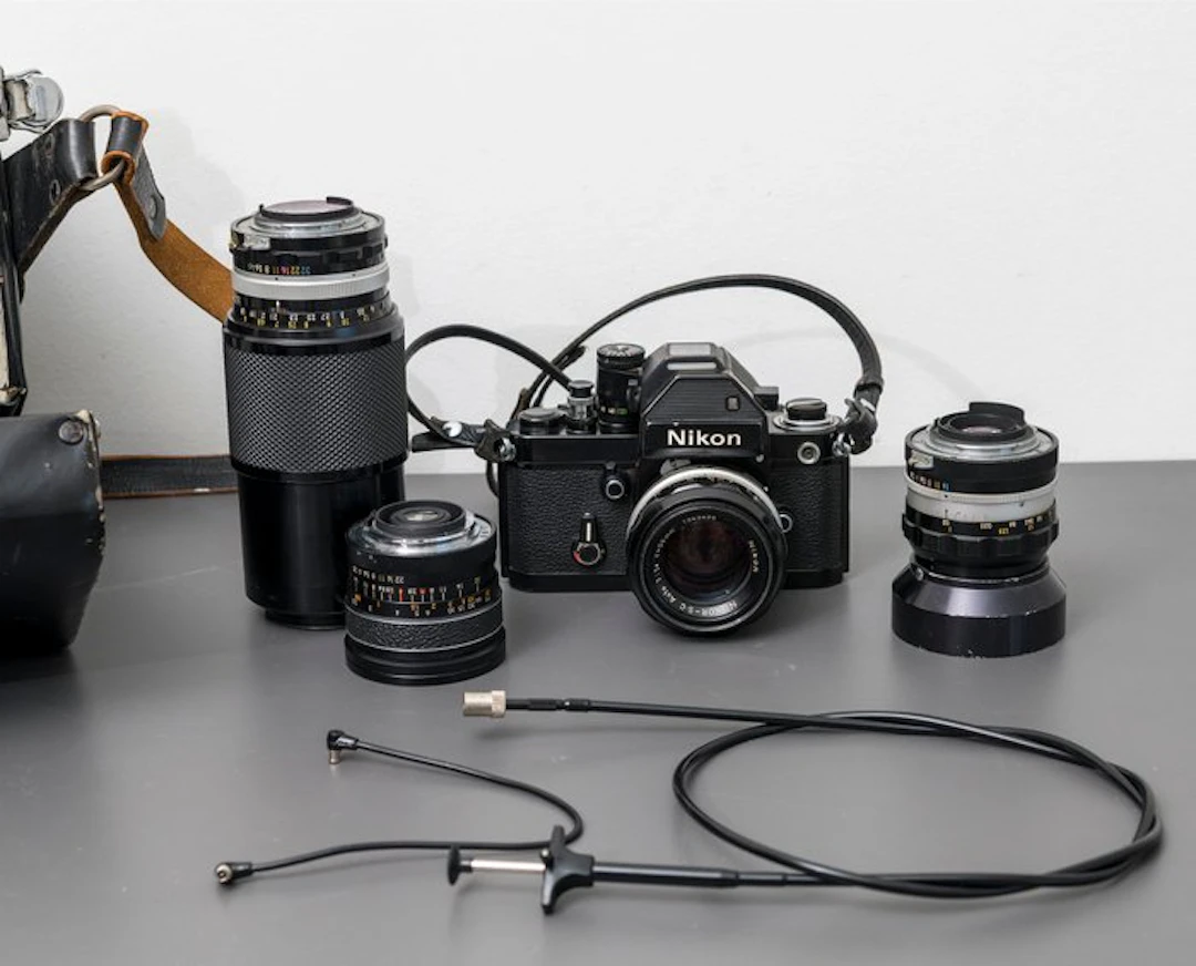 Nikon F2 Photomic – Spiegelreflexcamera met 4 objectieven