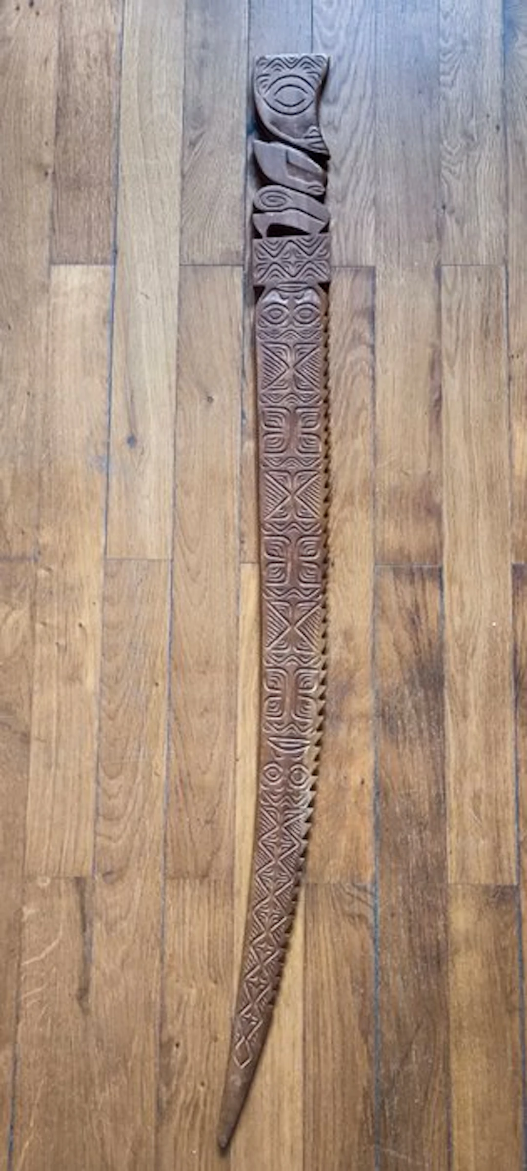 Lance Tiki (No reserve price)