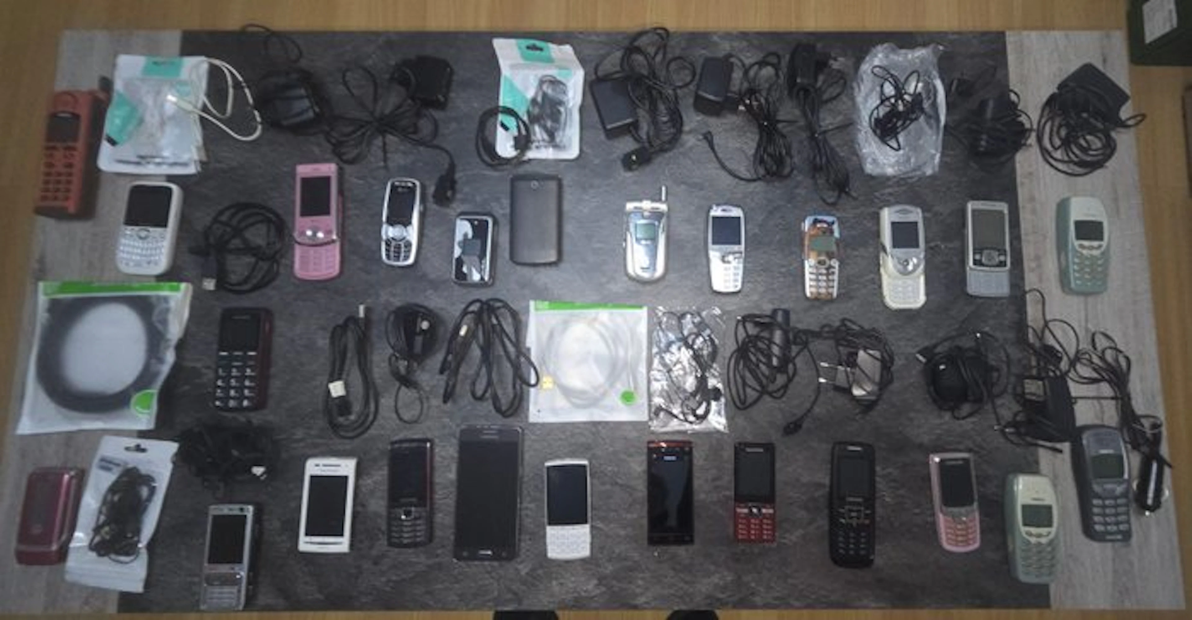 Samsung - Smartphone (125)