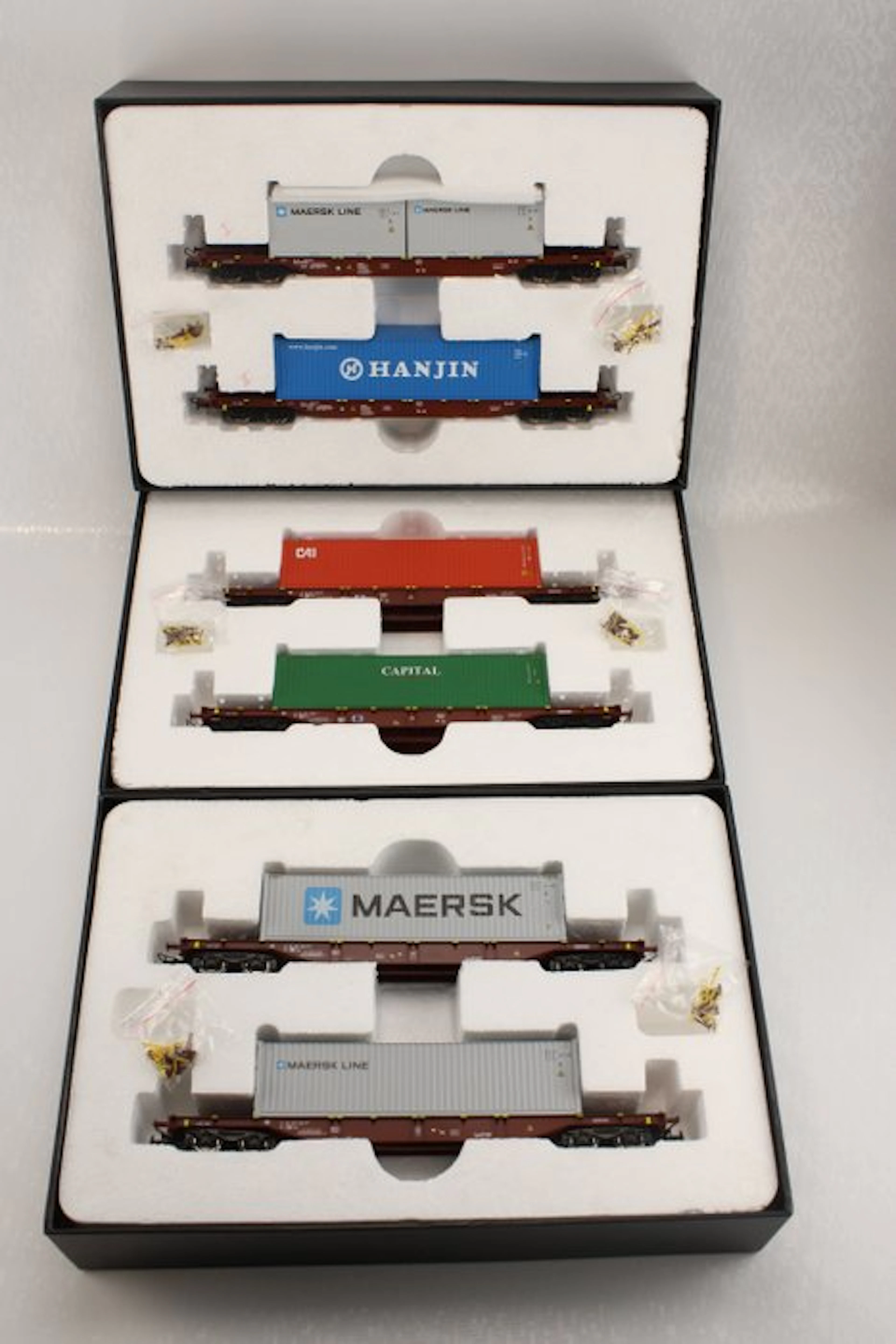 B-Models H0 - 45.105/45.106/45.107 - Model train freight...