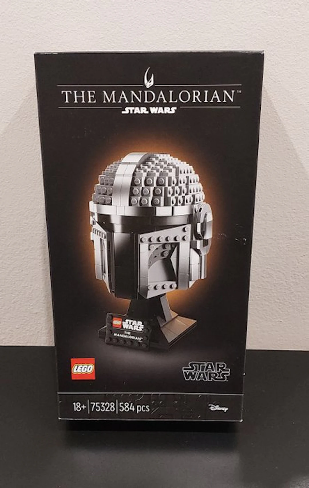 LEGO Set - 75328 - Star Wars - The Mandalorian Helmet