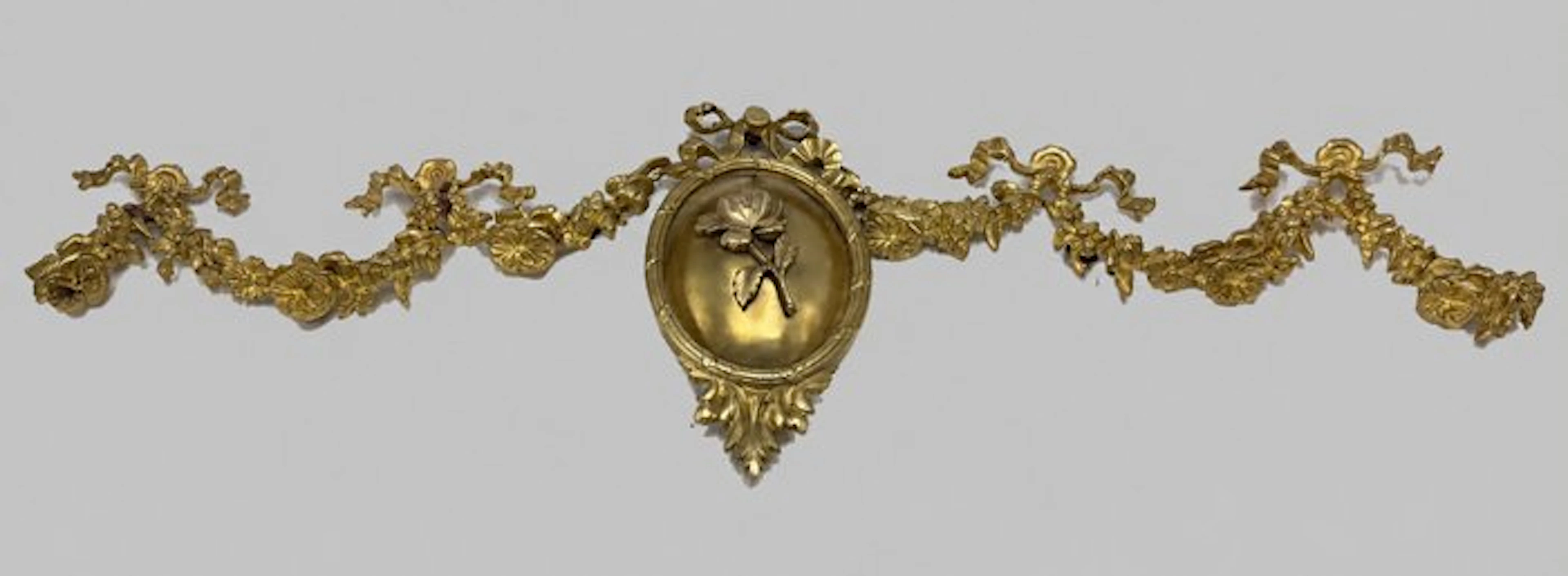 Decorative ornament - France - Bronze garland