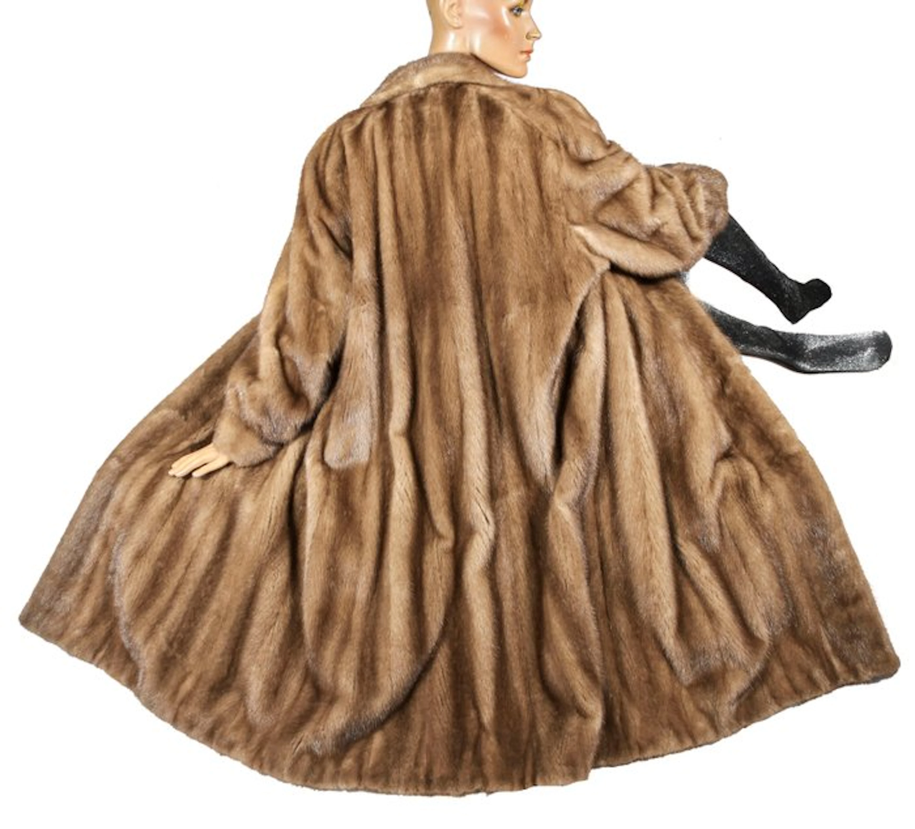 Saga Furs - Fur coat