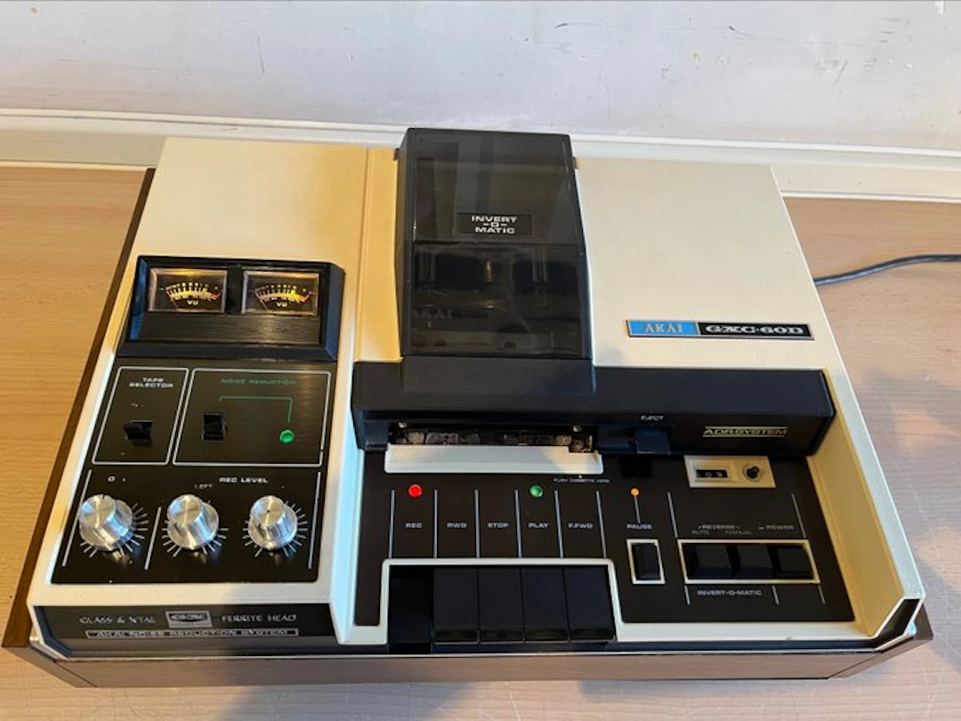 Akai - GXC-60D Invert-O-Matic / Top-Loading 2-Head Audio-cassette deck