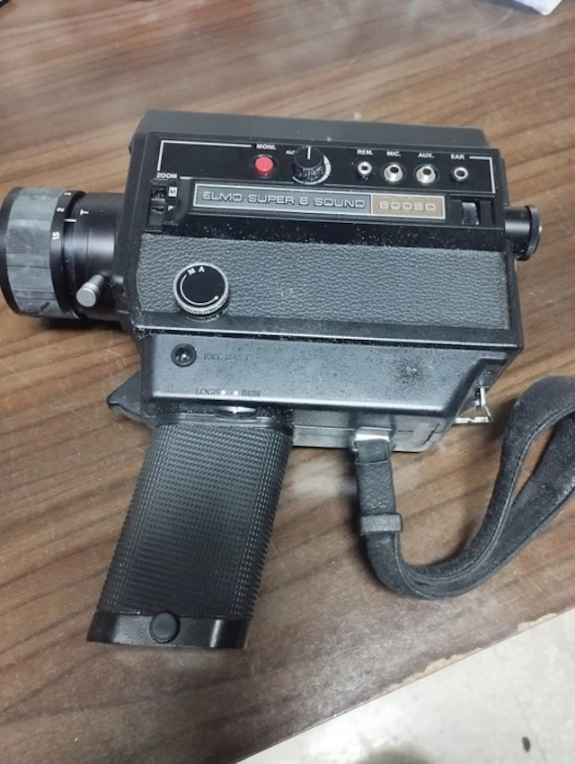 Elmo SUPER 8 SOUND 600SD Large format camera