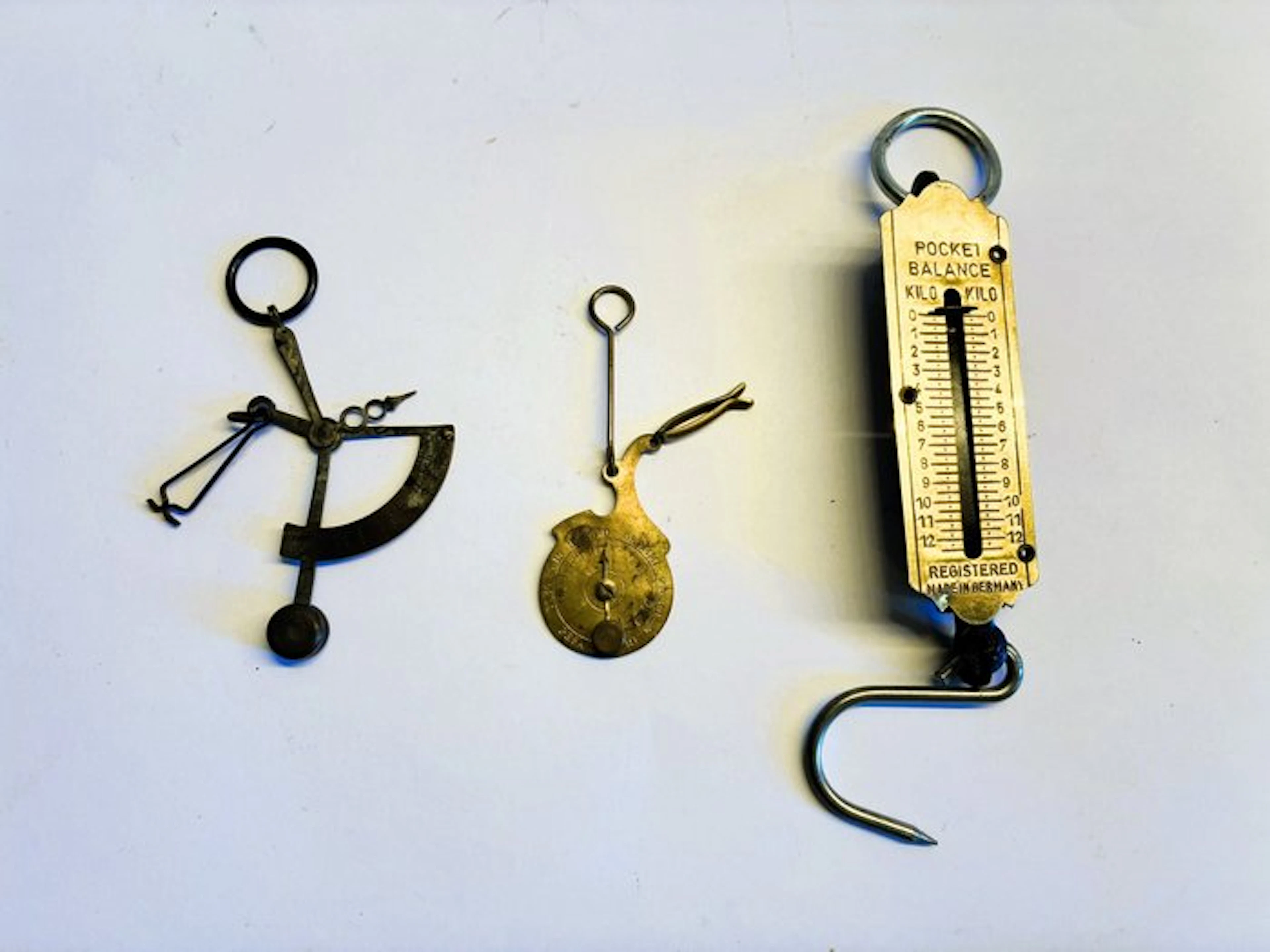 Post/letter scale (3) - Brass, Iron - Collectible scales.