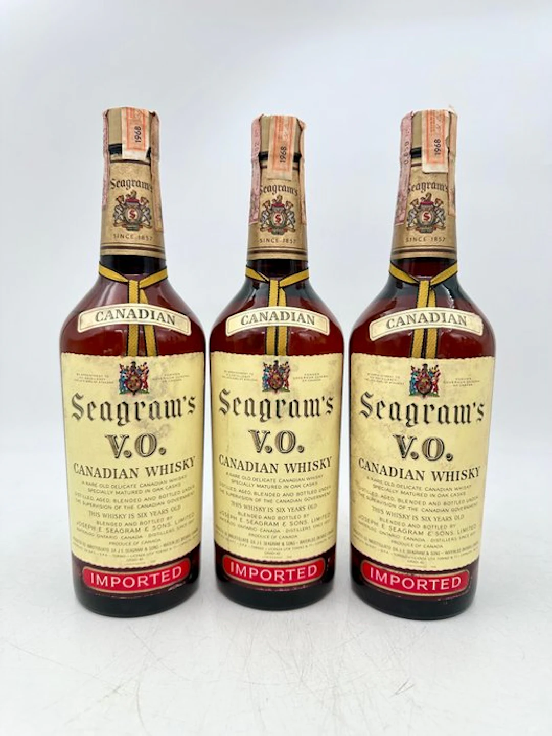 Seagram's V.O. 1968 6 years old - b. 1970s - 75cl - 3 bottles