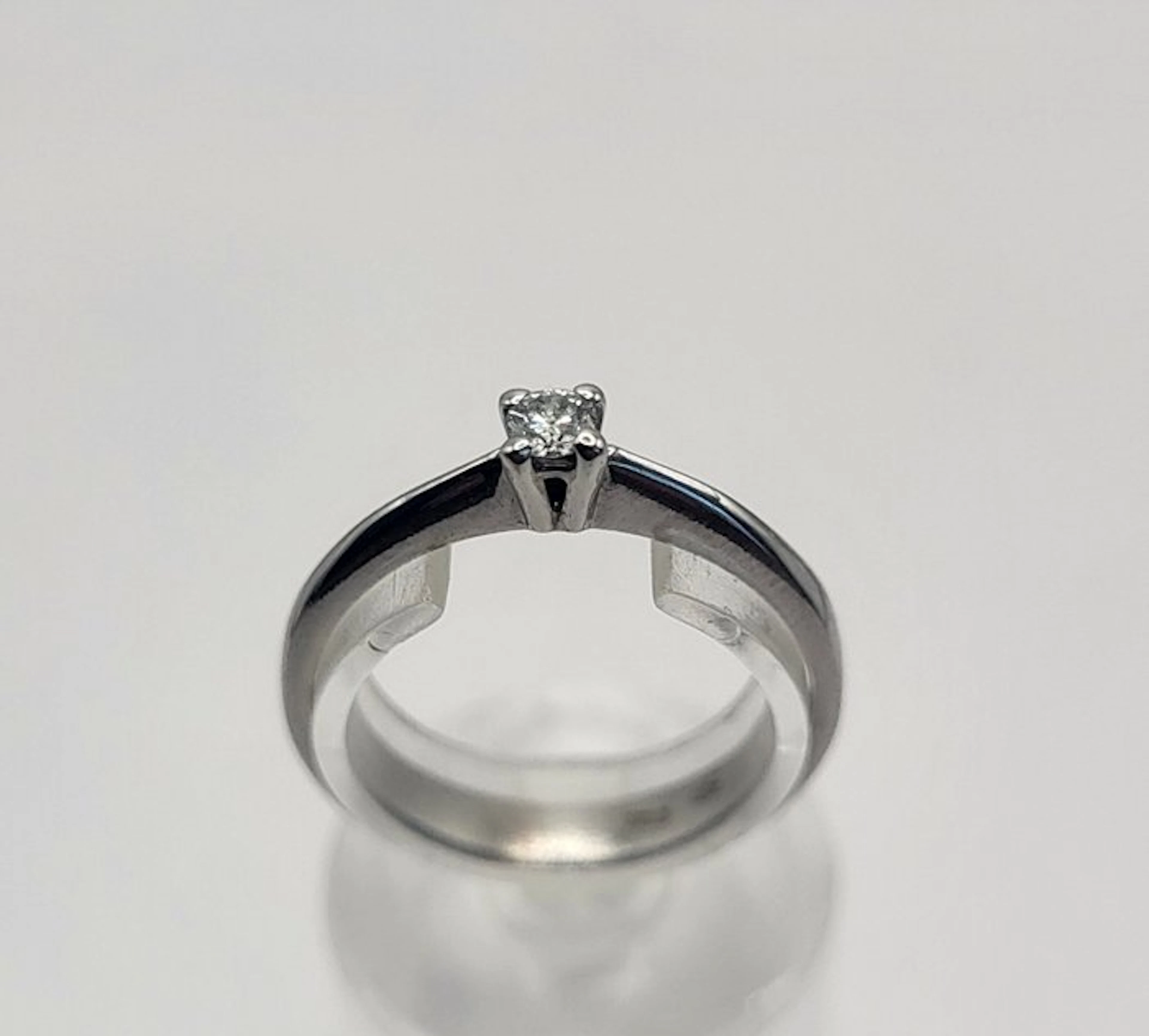 Ring - 18 kt. White gold - 0.07ct. tw. Diamond (Natural)