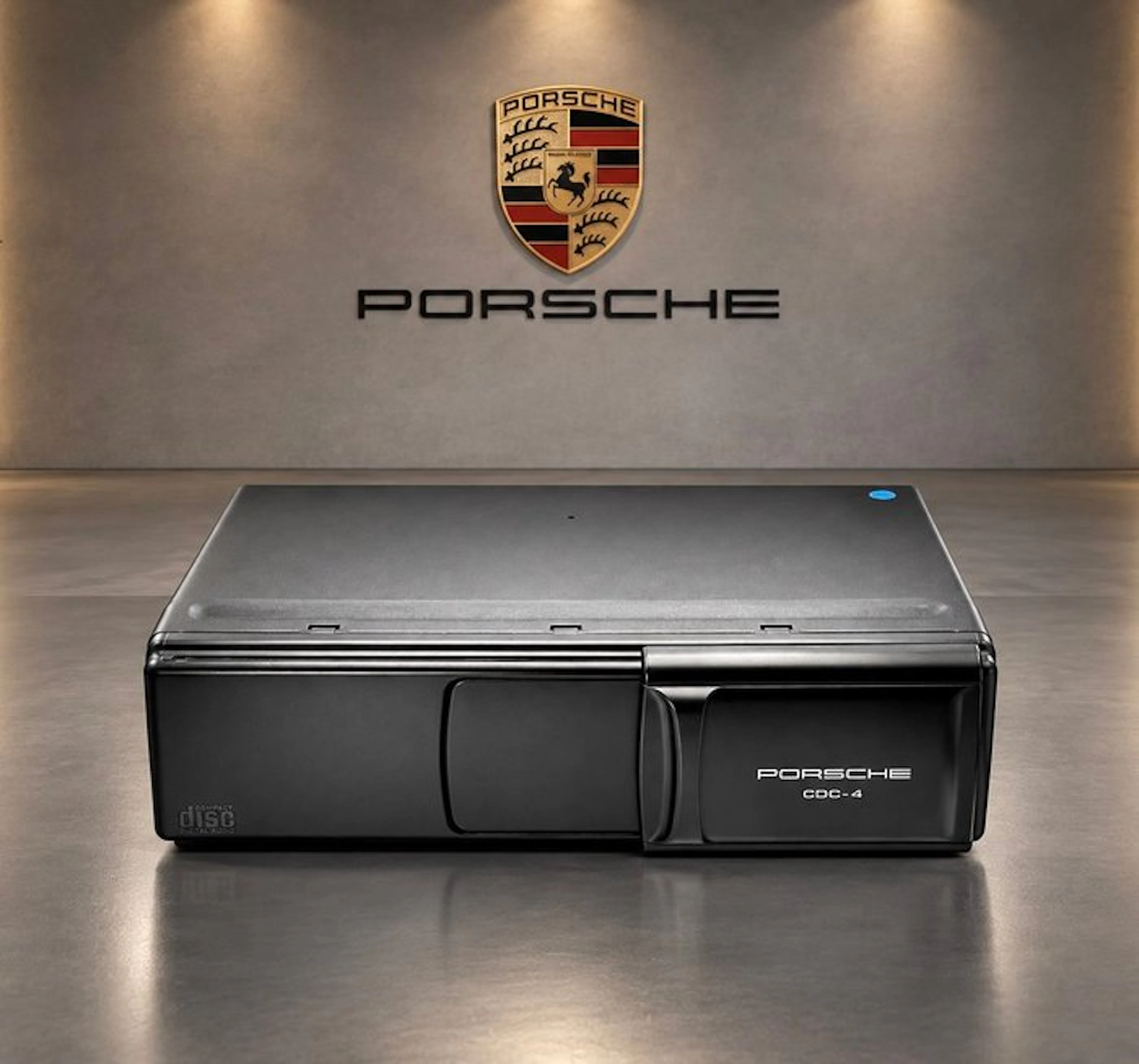 Porsche - CDC-4 (Becker BE 6605) OEM 6-Disc CD Changer – 2003 Audio component