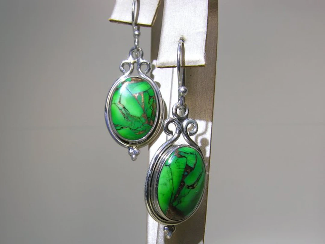 Turquoise Earrings - Height: 39 mm - Width: 14 mm- 6.06 g - (2)