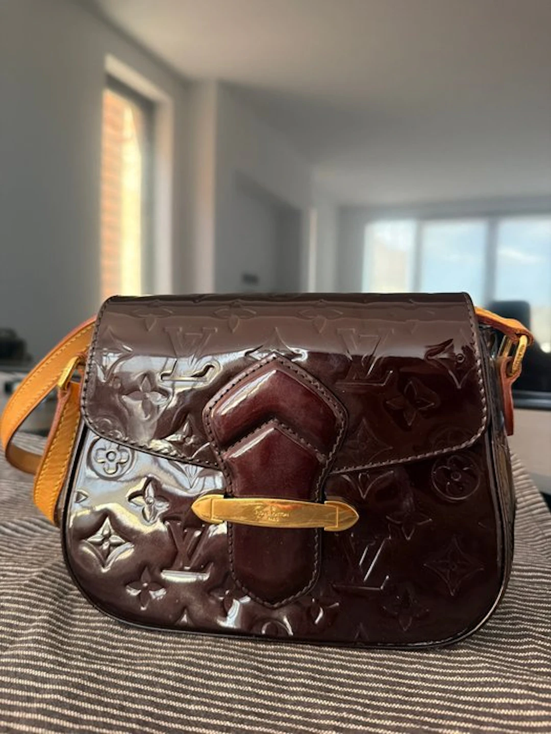 Louis Vuitton - Shoulder bag