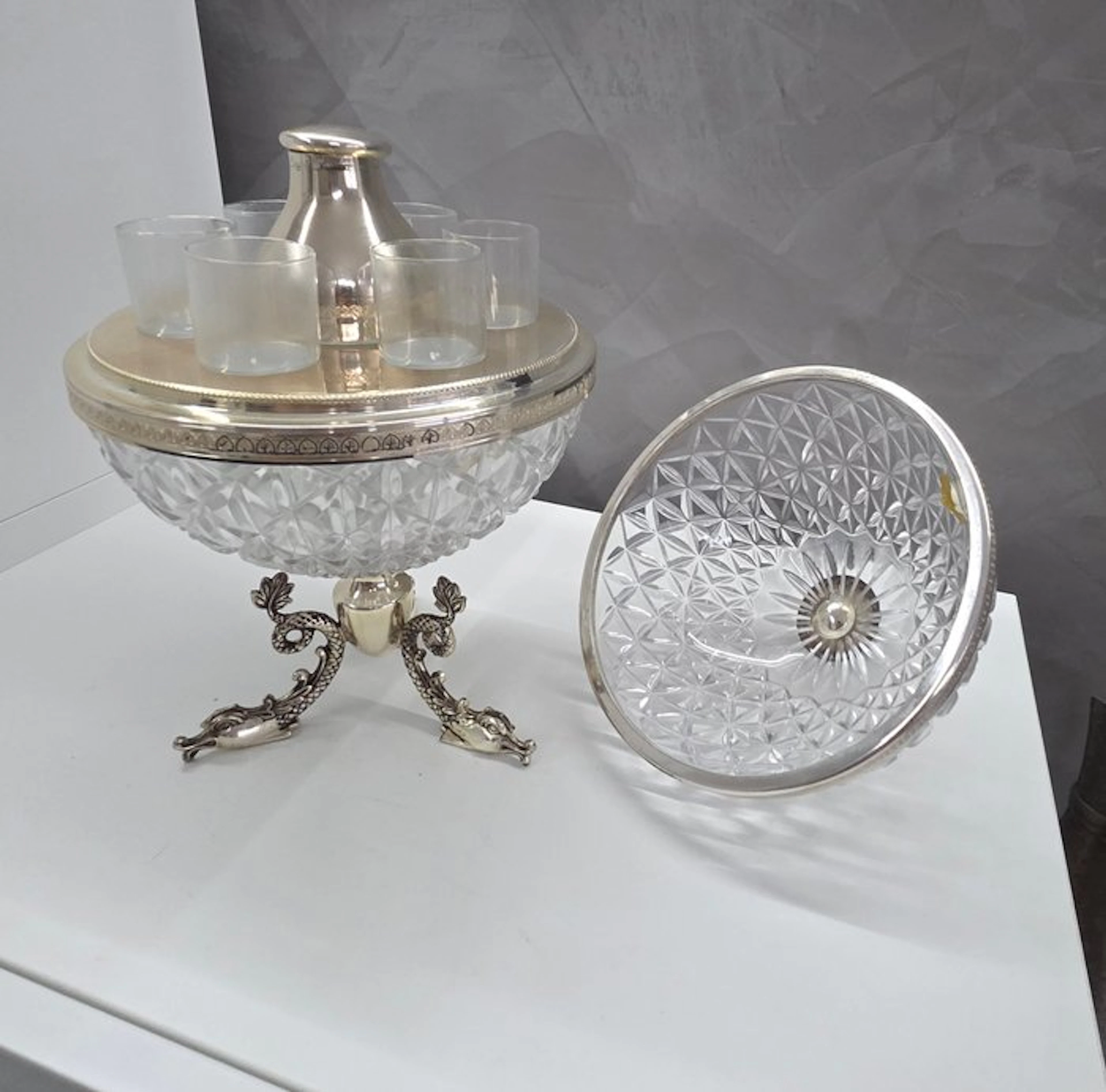 Centrepiece (8) - Crystal, alpacca