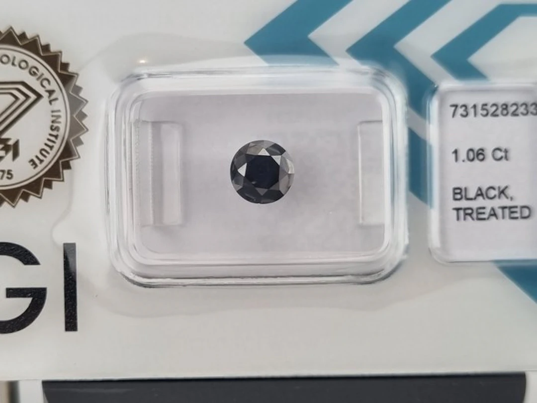 No reserve price - 1 pcs Diamond (Colour-treated) - 1.06...