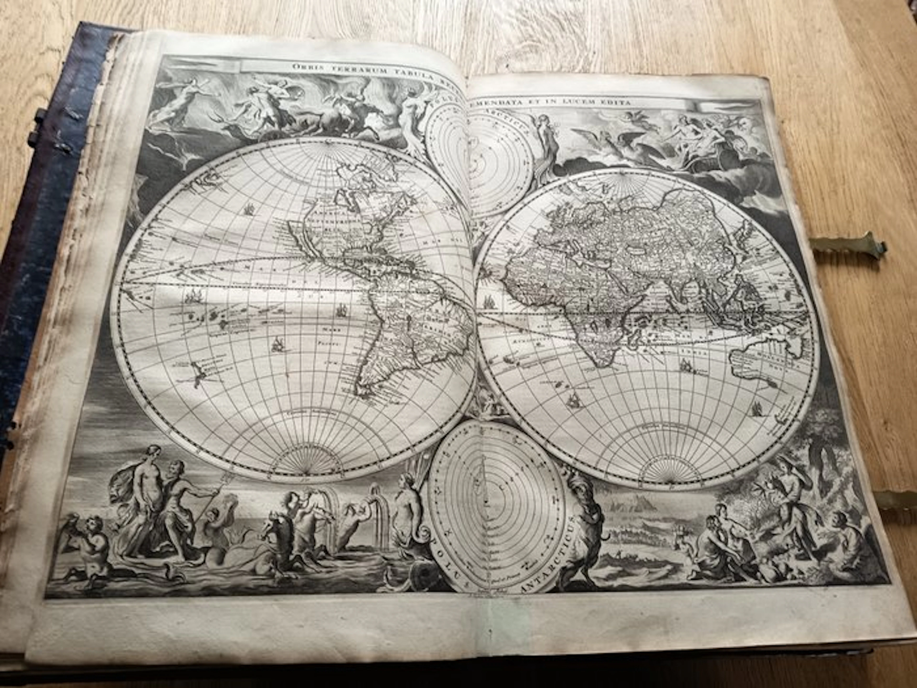 [SPECIAL WORLD-MAP WITH MYTICAL FIGURES] Stoopendaal & H