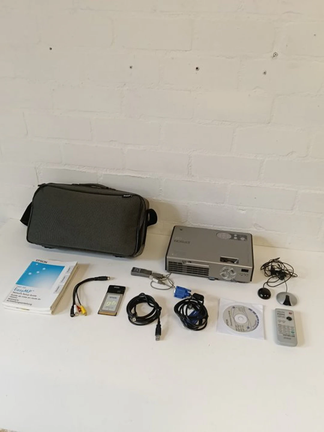 Epson EMP-745 Video projector
