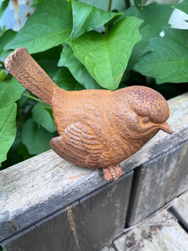 Decorative ornament - Europe - Cast Iron Bird Figurine