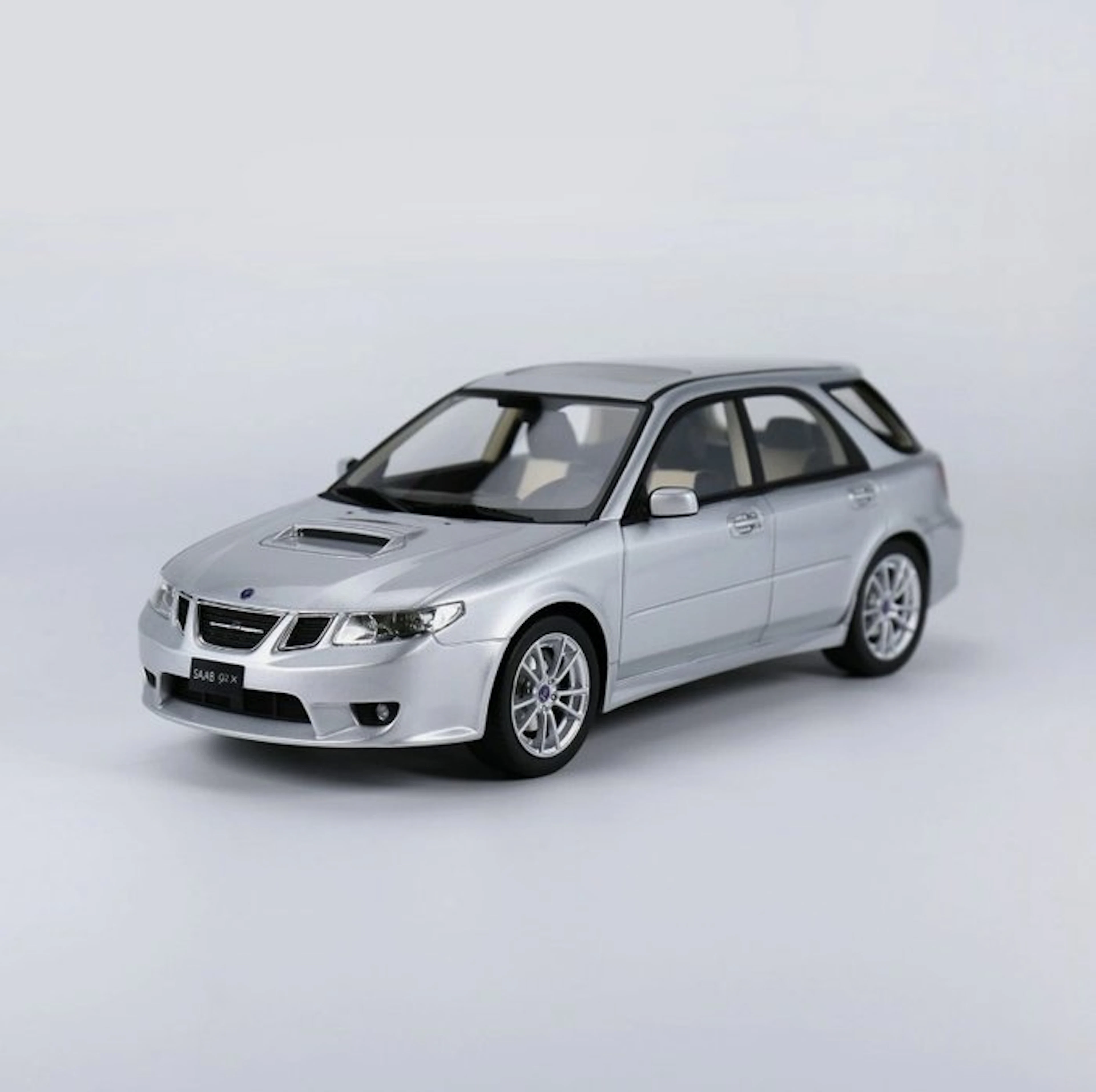 Radscale models 1:18 - Model car - Saab 9-2x Sportcombi...