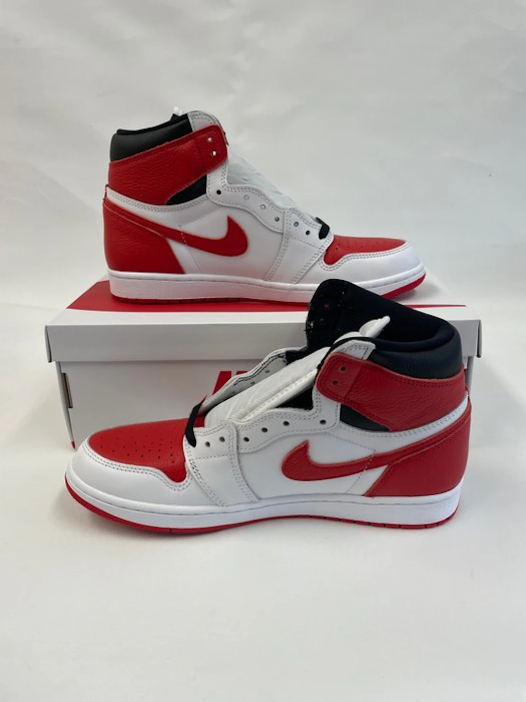 Nike - Air Jordan 1 High - Sneakers - Size: EU 44