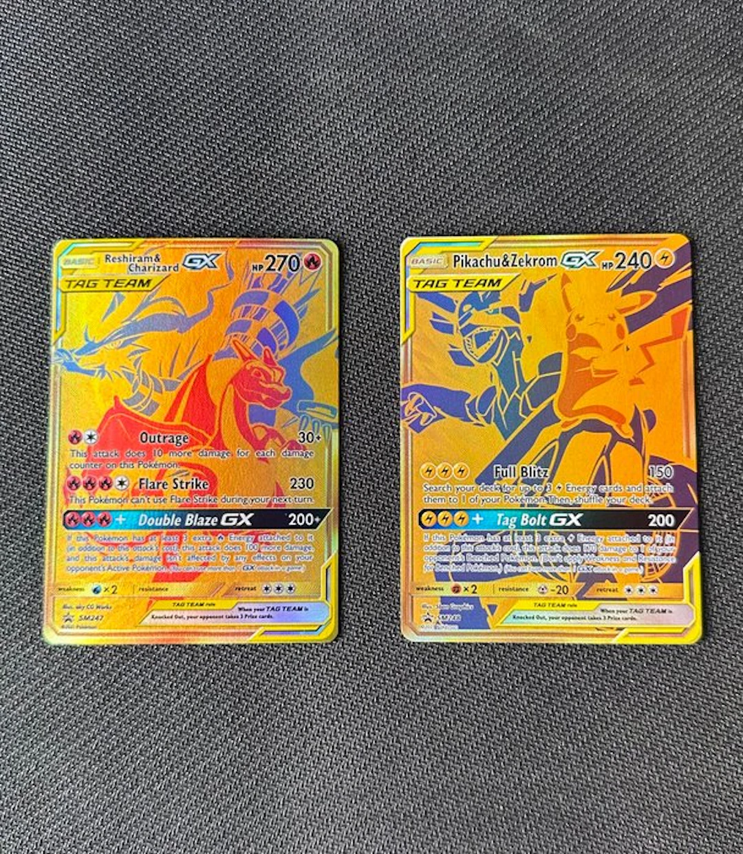 Pokémon - 2 Card - Pikachu, Charizard Promo card - Sword & Shield