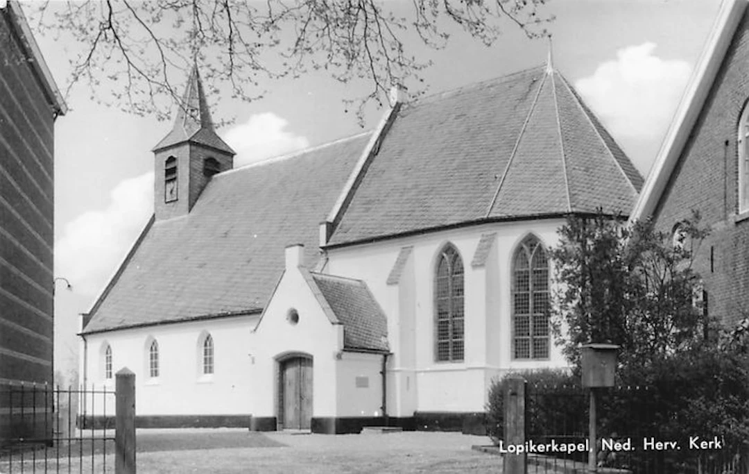 Churches church - Postcard (209) - 1900-1975