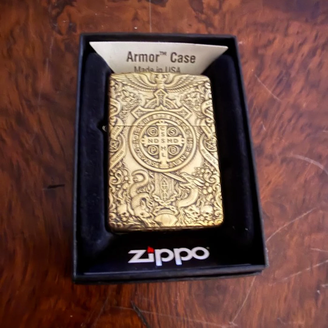 Zippo - Armor San Benito y San Miguel vs Lucifer - Lighter - Brass