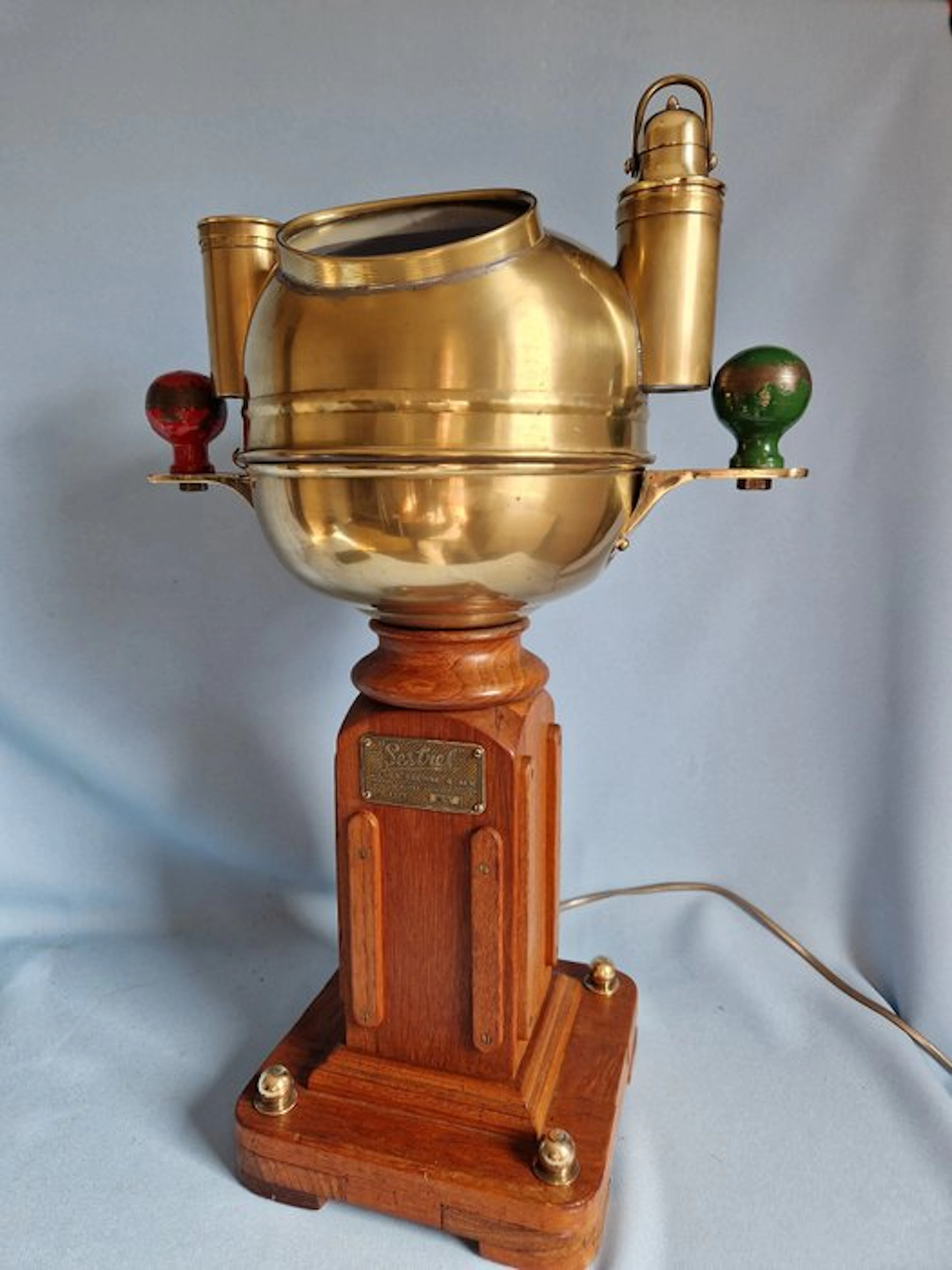 Compass - Brass, Glass, Wood - Coubro & Scrutton Ltd / Sestrel
