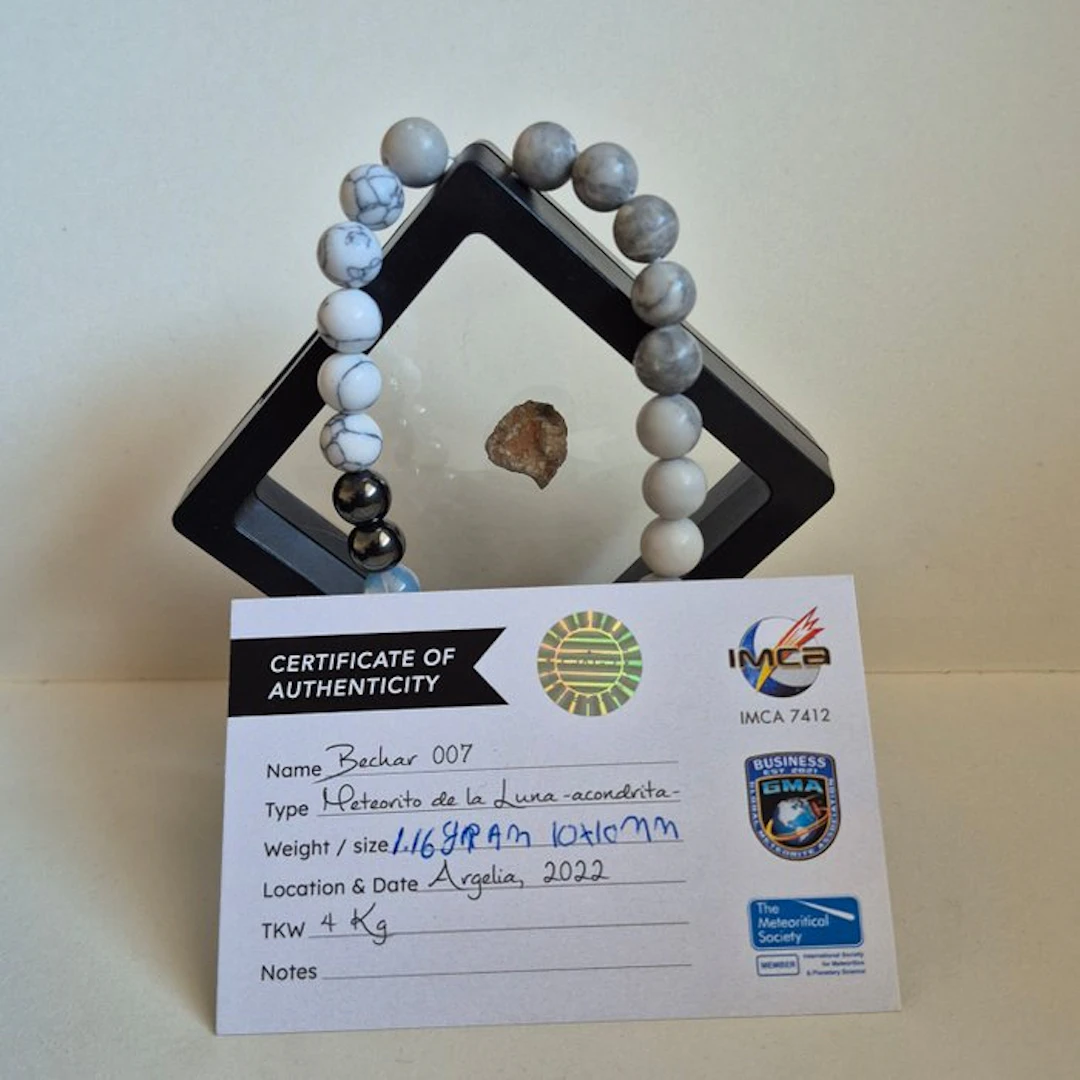 Special! Bechar 007 Lunar Moon meteorite special form...