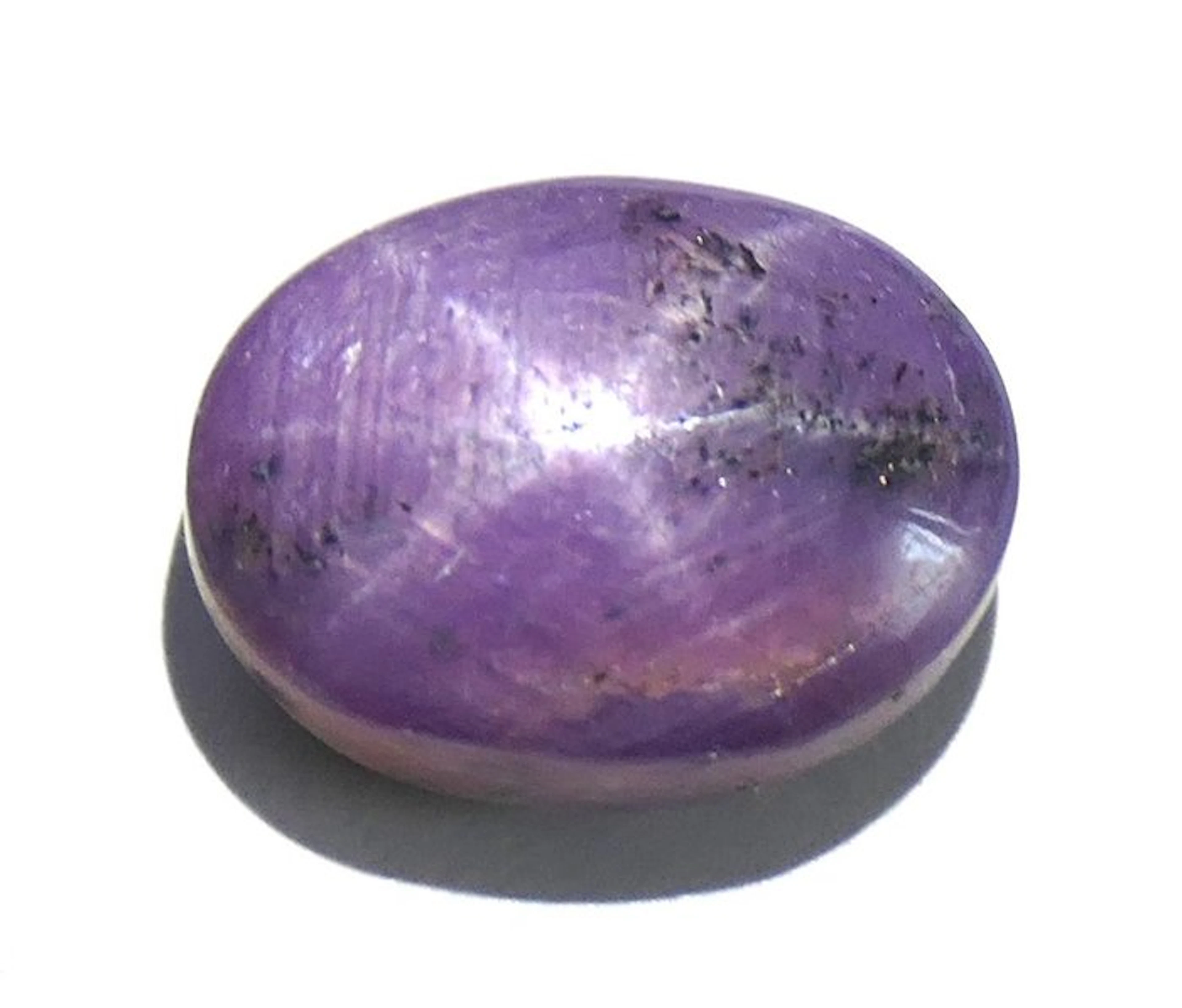 Lovely natural-origin star ruby. Cabochon- 3.07 g