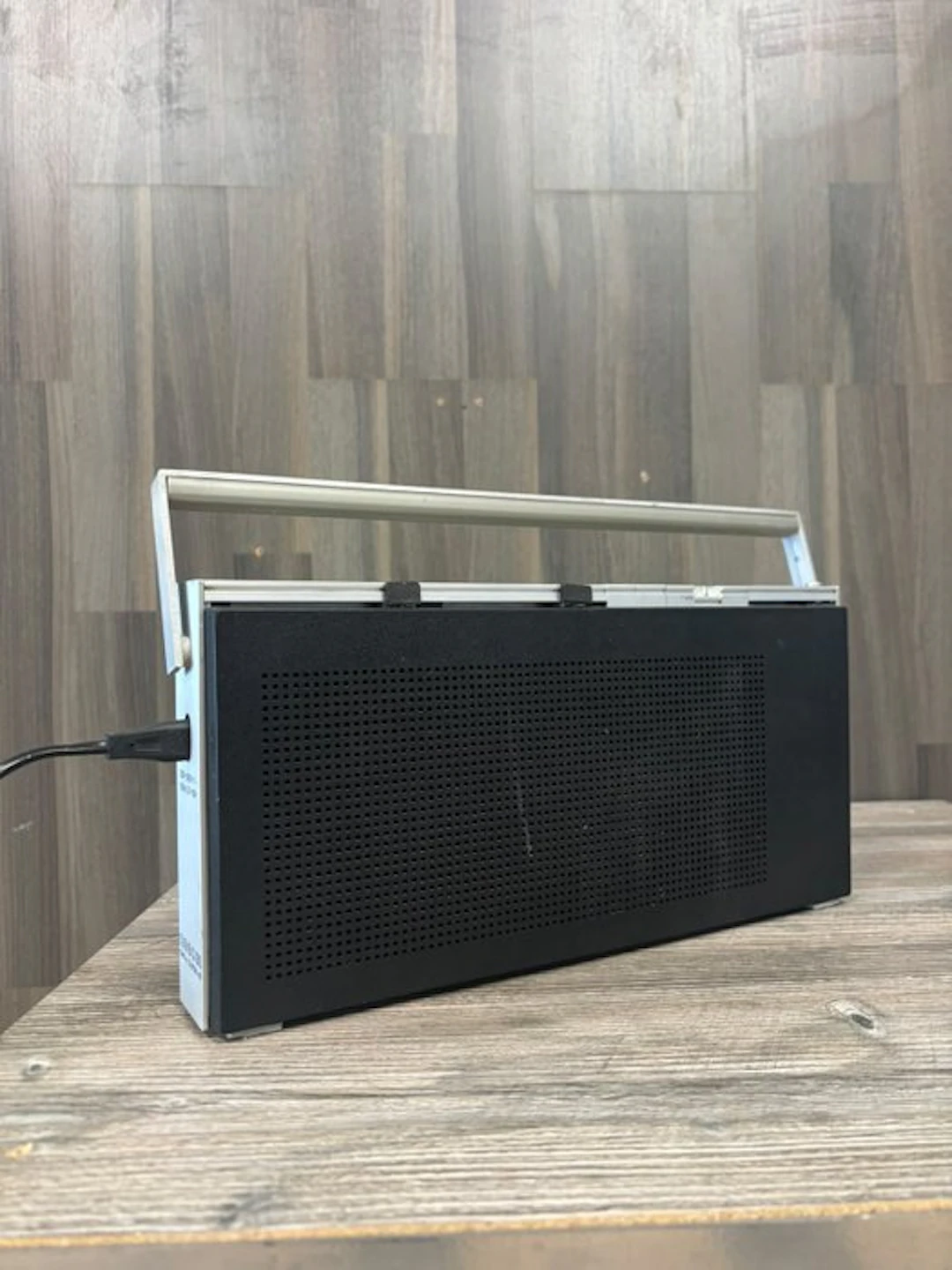 Bang & Olufsen - Beolit 700 Transistor radio