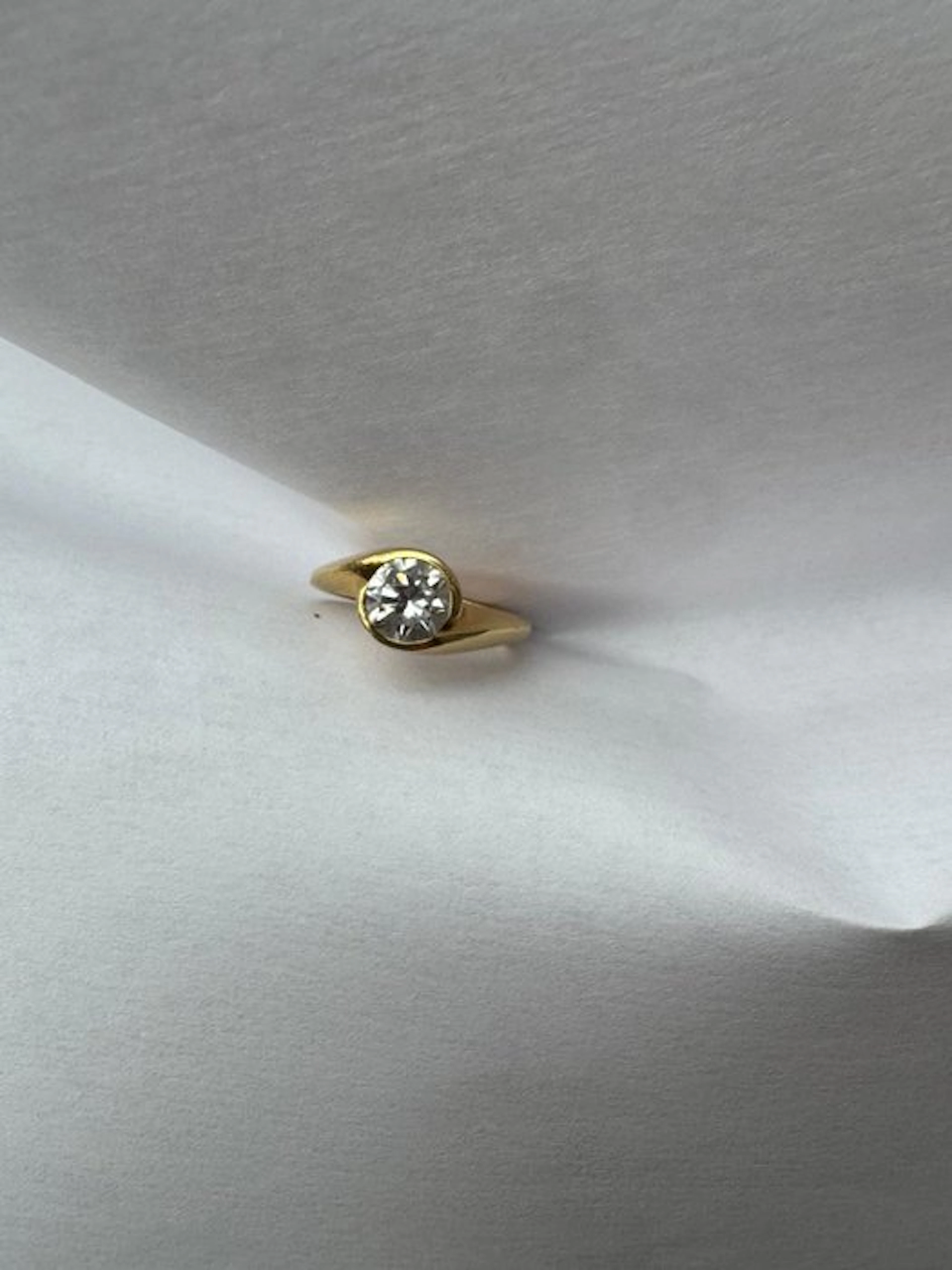 Ring - 9 kt. Yellow gold - 1.09ct. tw. Diamond (Natural)
