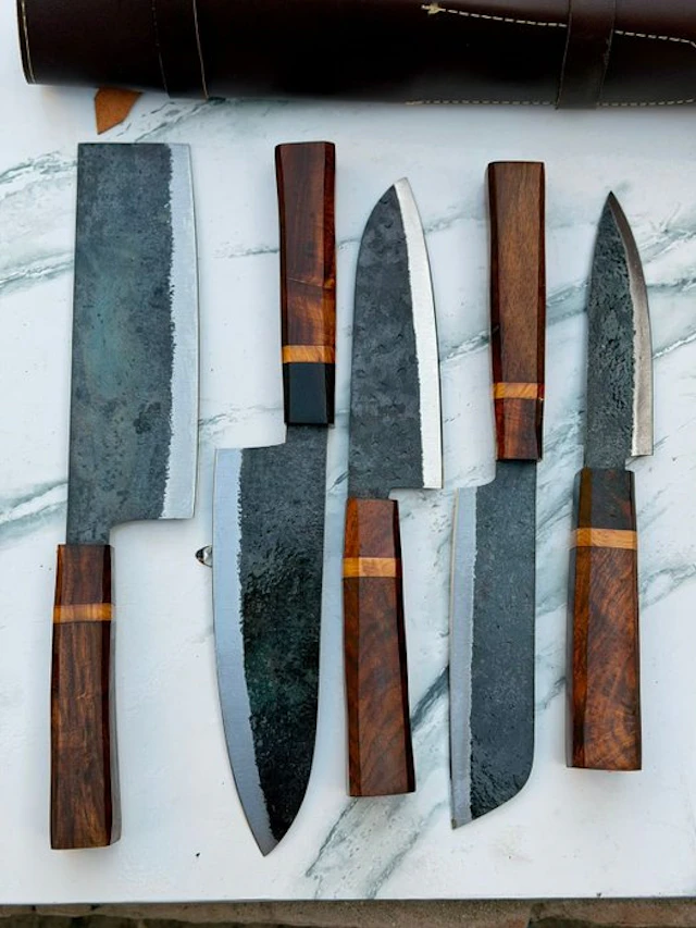Kitchen knife - Kitchen knife set - Steel, Living corbon steel - North America