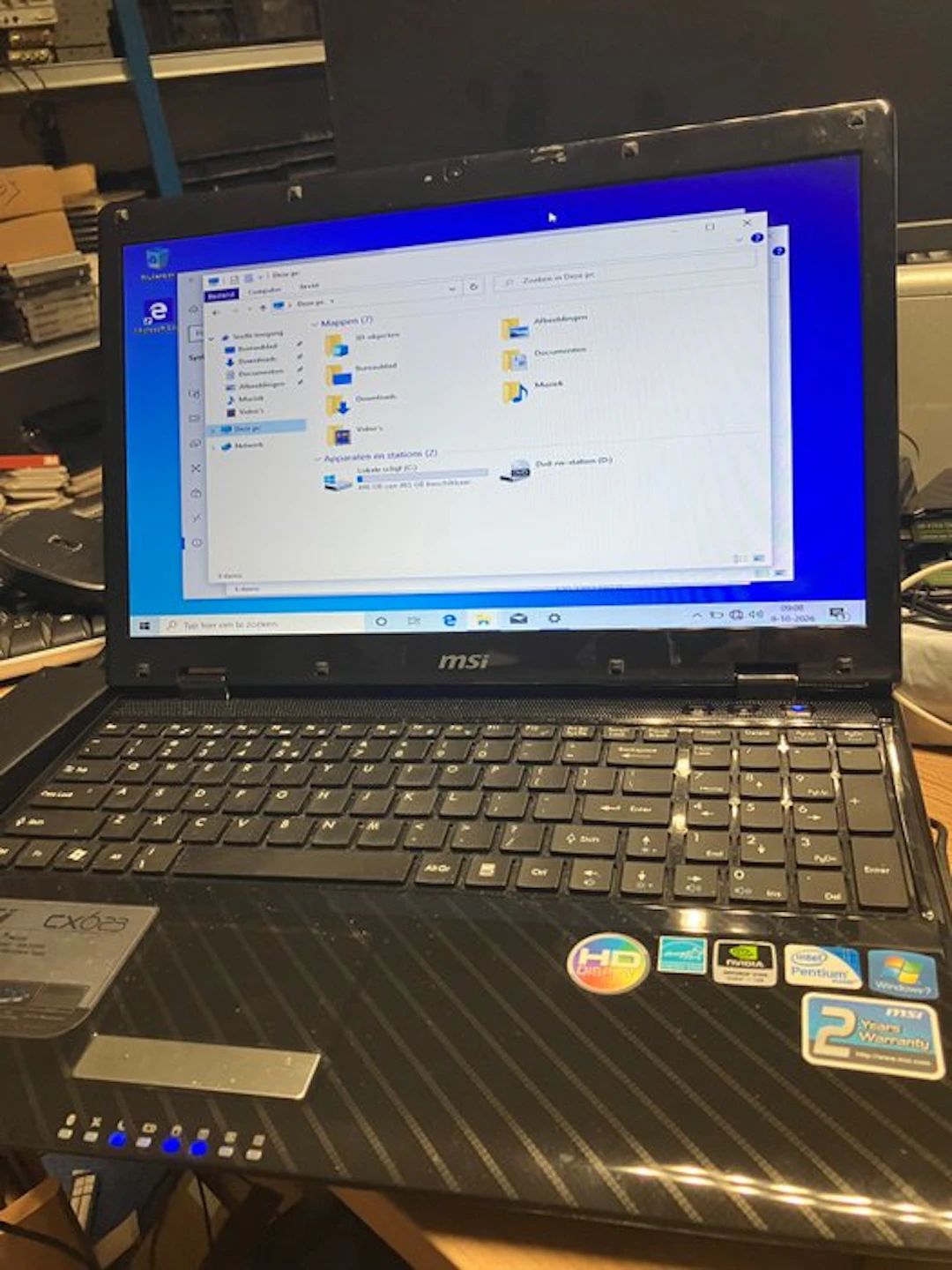 MSI CX623 with 4gb ,500gb disk ,power adapter ,complete! - Laptop (1)
