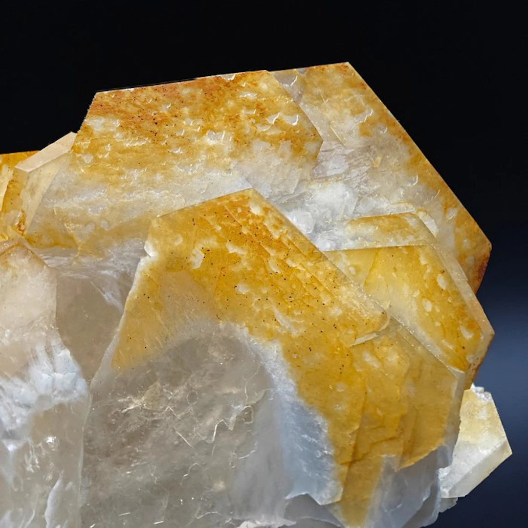 NEW, YELLOW HEXAGONAL CALCITE