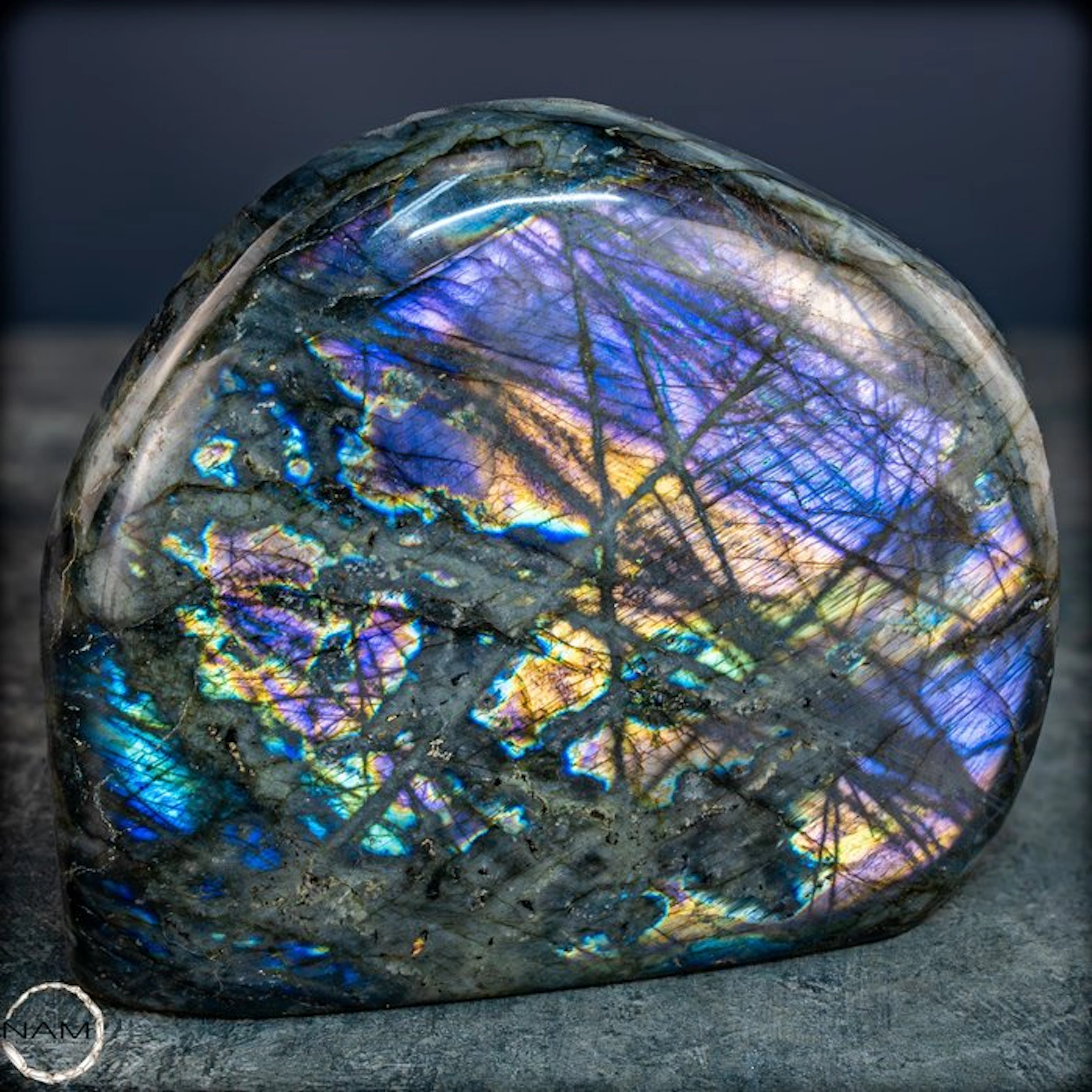 Natural labradorite freeform from Madagascar –...
