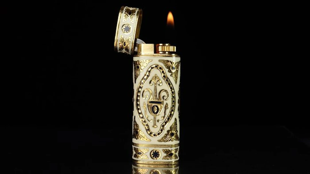Cartier - Roy King Pattern Vintage gas Lighter - No...