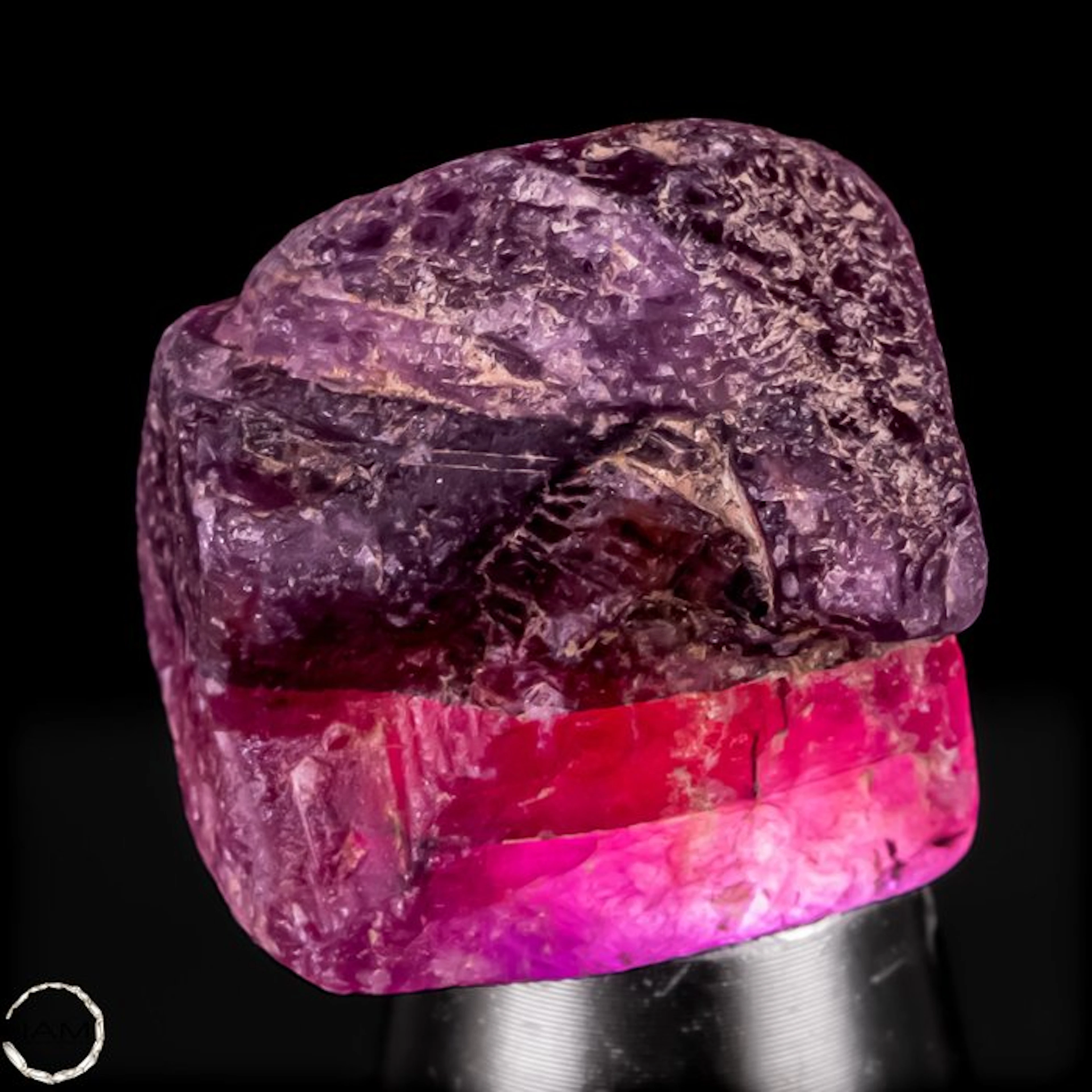 Extraordinary raw ruby crystal – Intensely red natural...