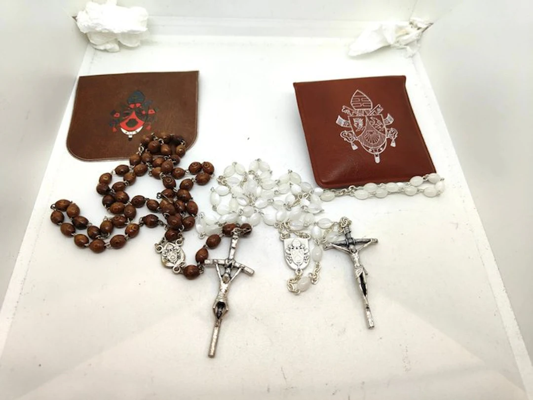 Rosary (2) - Lot of two rosaries