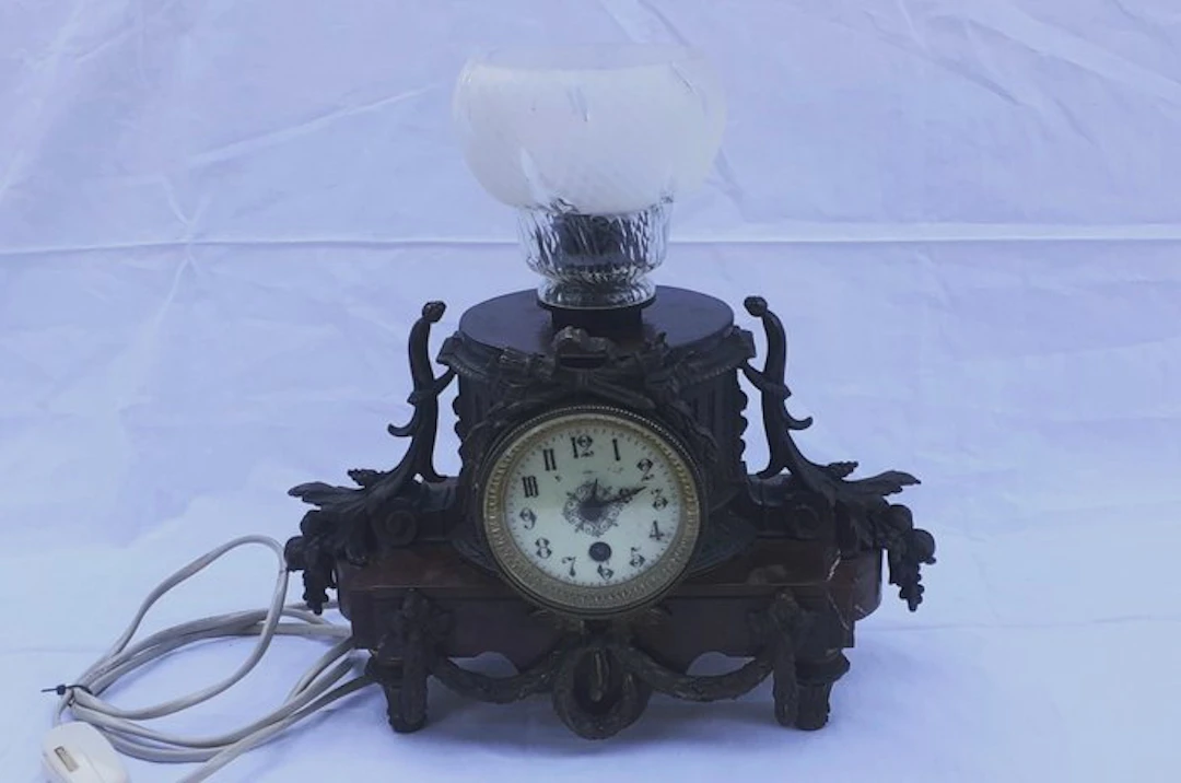 Clock Liberty - red marble - 1910-1920