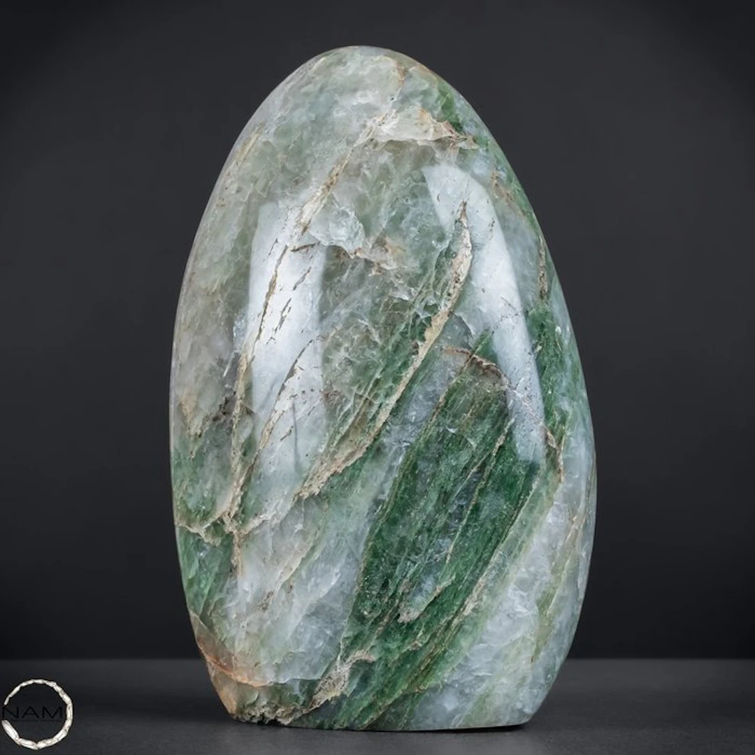 Rare Natural Garden-Quartz Freiform, Brazil- 1931.11 g