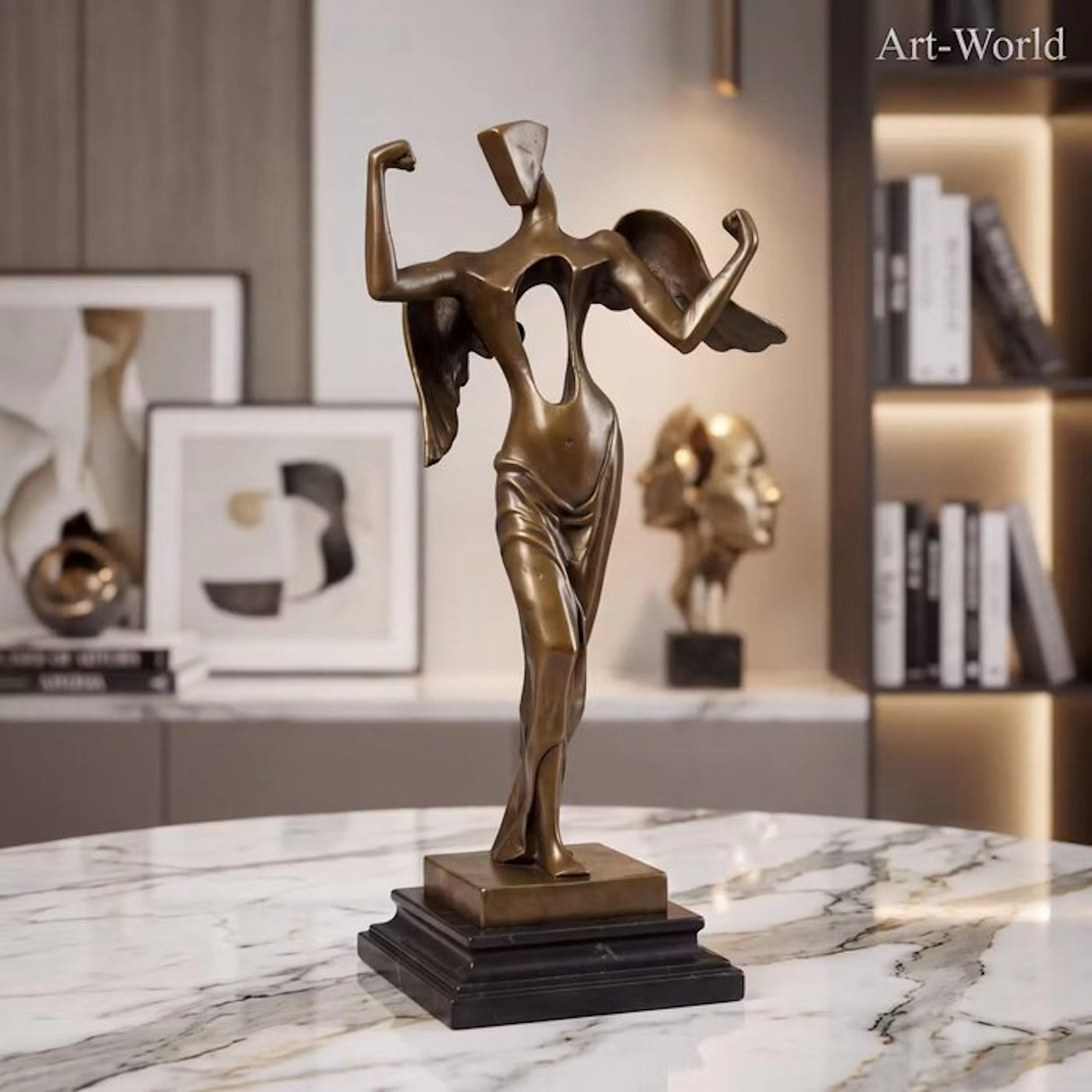 Statue, Surrealistische engel 40 cm / 4.2 kg