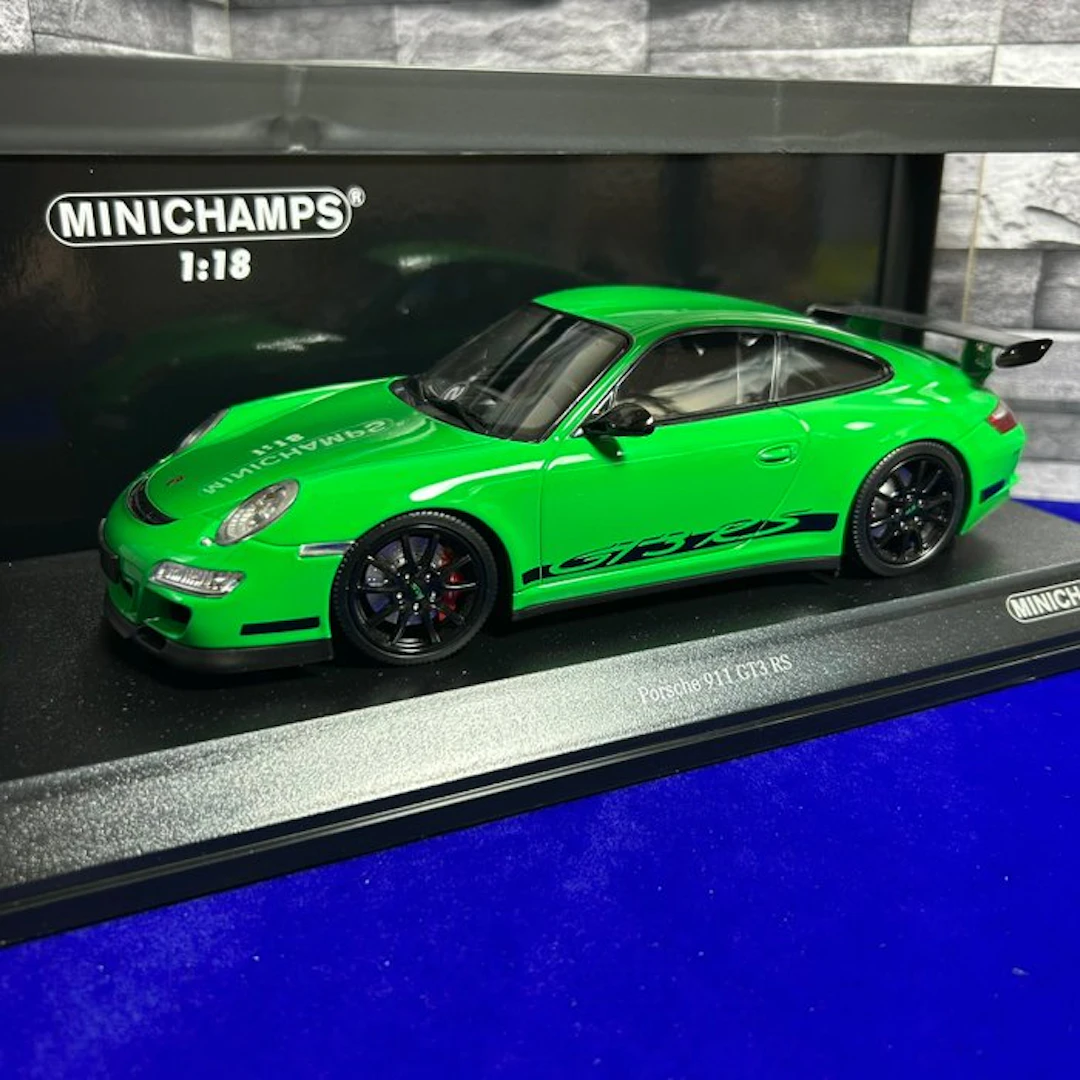MiniChamps 1:18 - Model car - Minichamps 1:18 Porsche 911...