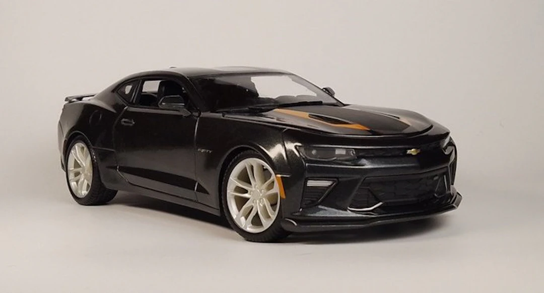 Maisto 1:18 - Model car - Chevrolet Camaro SS 2017