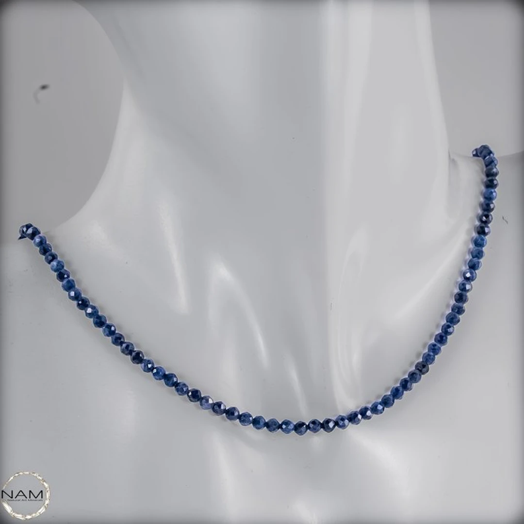 Sapphire chain – Deep blue and timeless elegance - 37.65 ct- 7.53 g